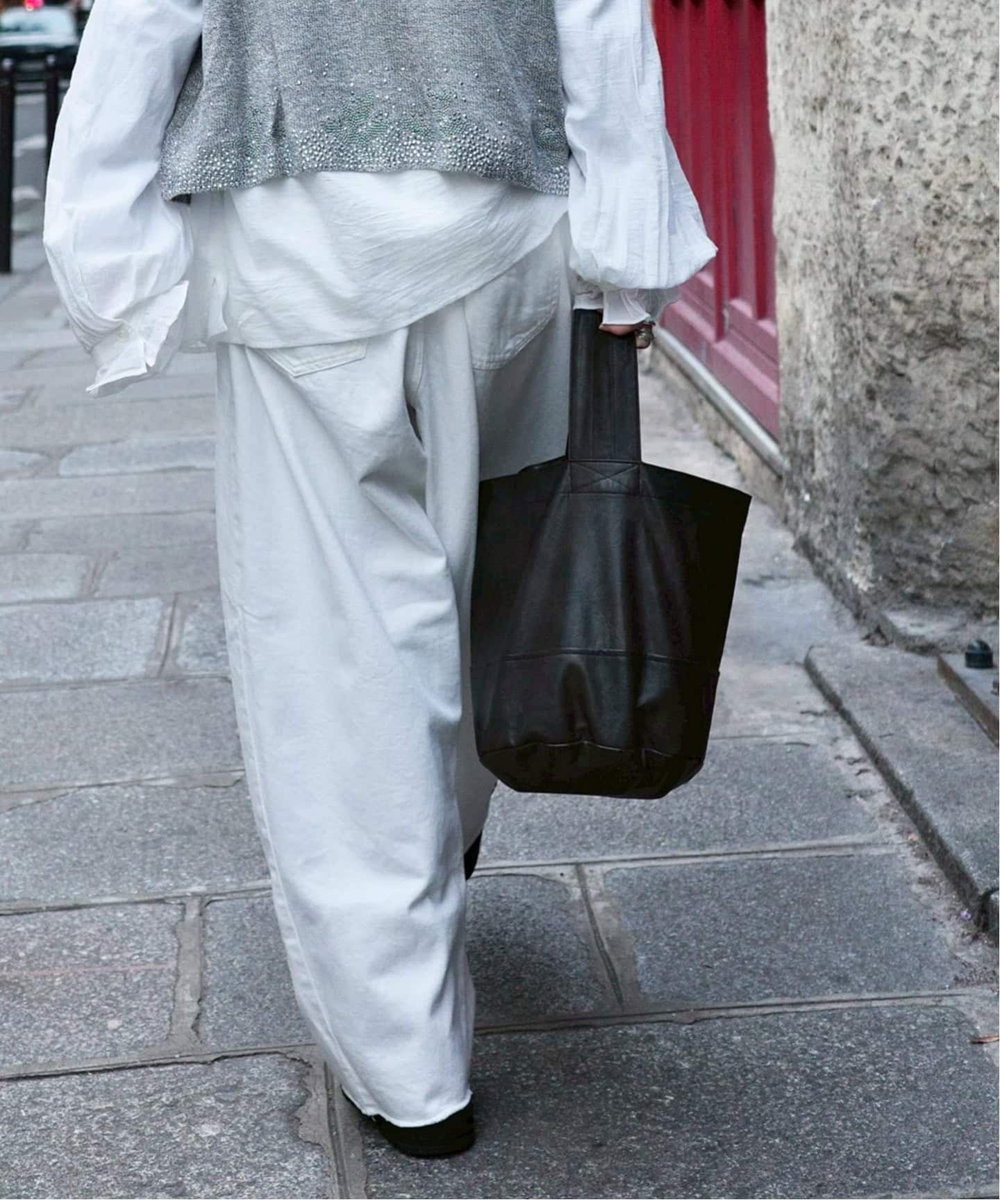 26SS新品 フェイクレザー サークルBAG-M ホワイト 追加》フェイクレザー サークルBAG-M（その他バッグ）｜journal