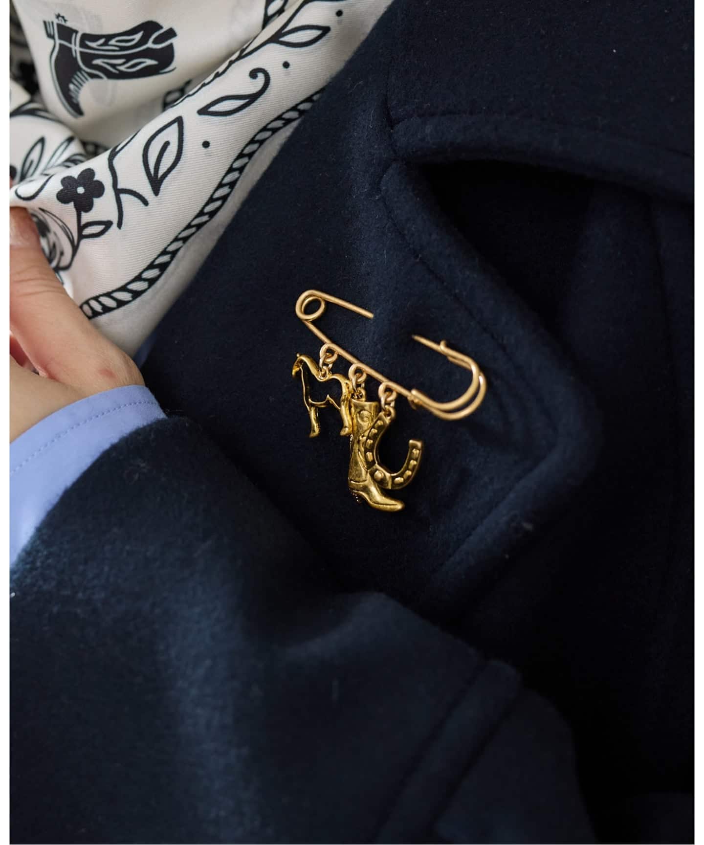 WEB限定/追加2予約》IENA CHEVAL 3ROW ブローチA（その他ファッション