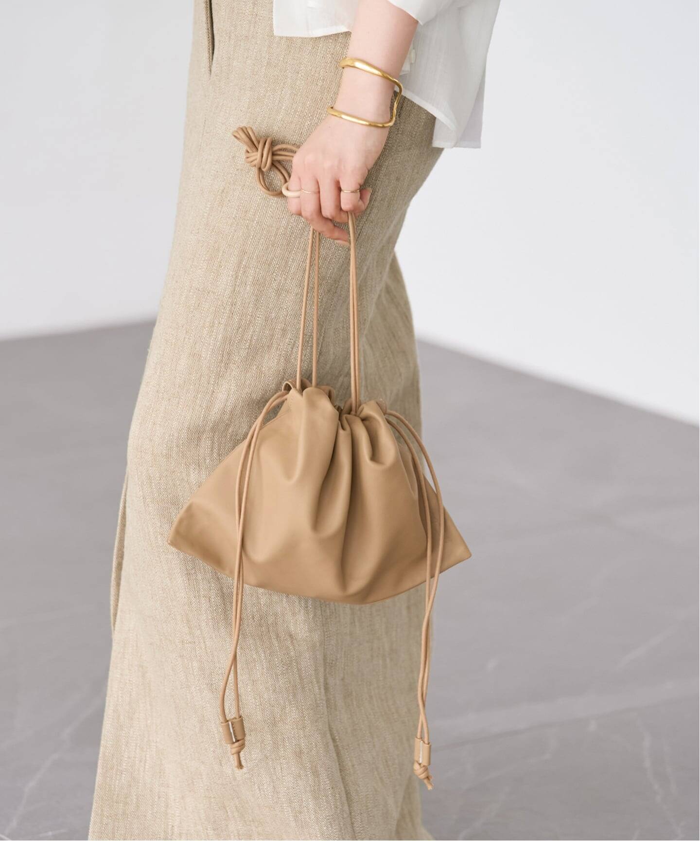 WEB限定追加》les Tendre leather clutch バッグ（ショルダーバッグ
