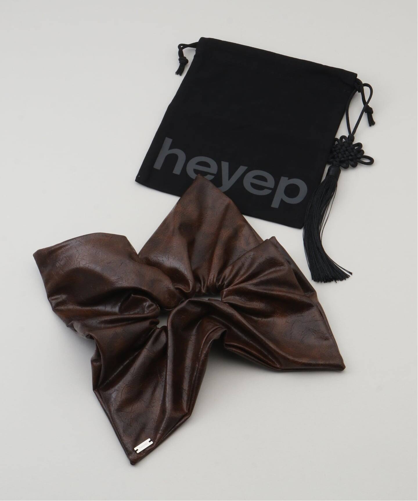 heyep Vintage Faux Leather Square Scrunchie hp03926（ヘア