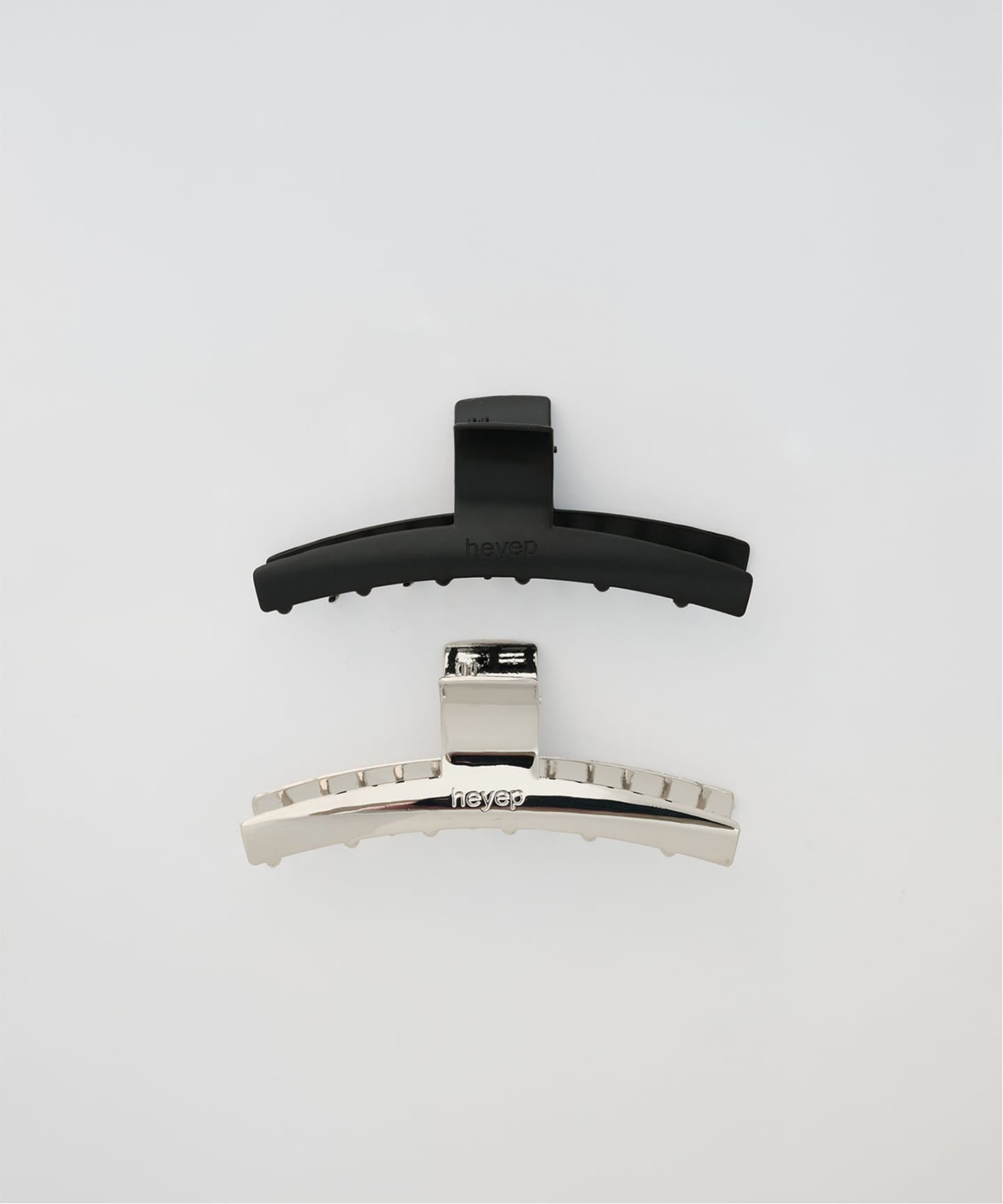 heyep Mini Logo Metal Clip hp02626（ヘアアクセサリー）｜BOICE FROM