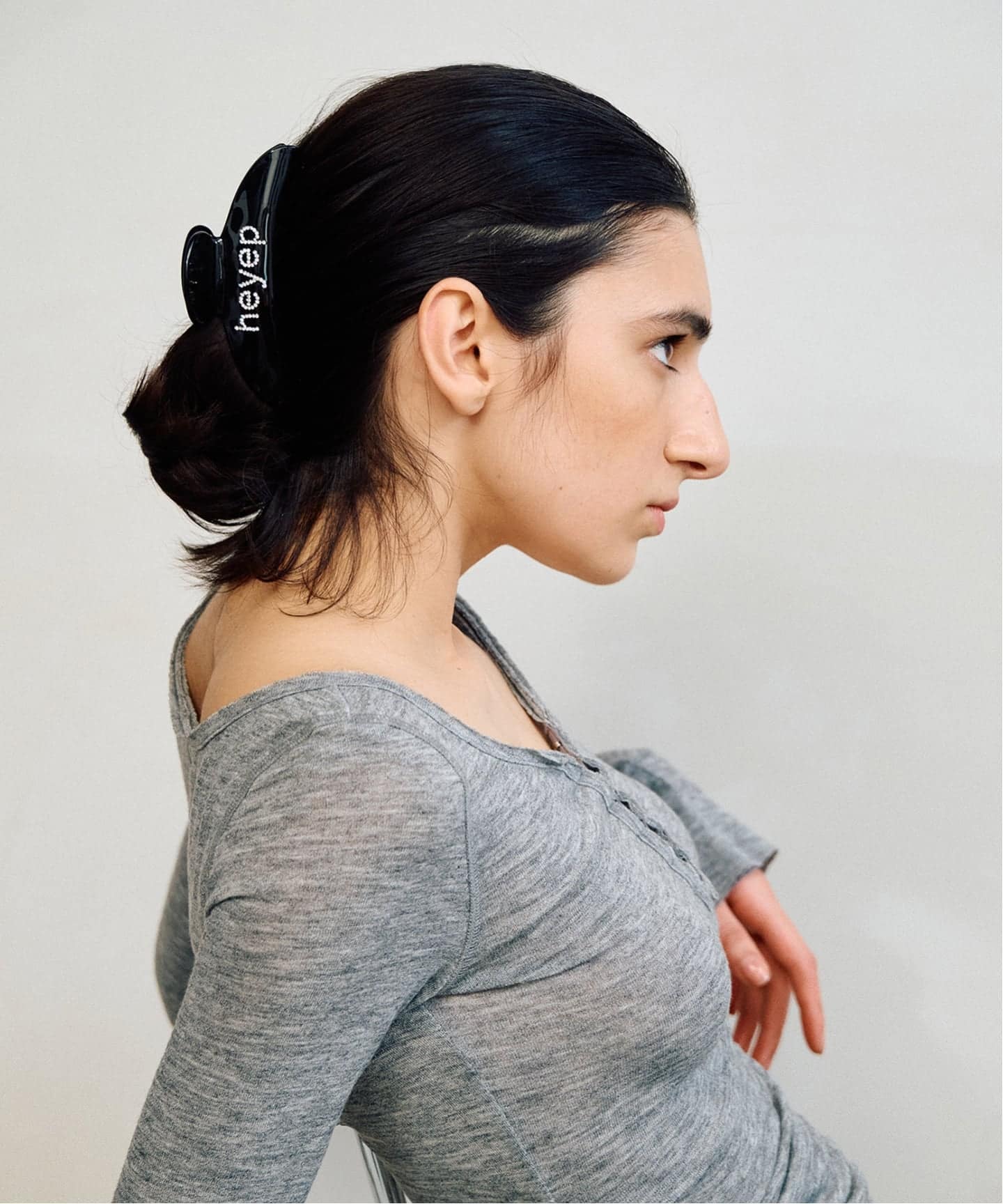 heyep Fine RhinestoneLogo Hair Clip（ヘアアクセサリー）｜BOICE