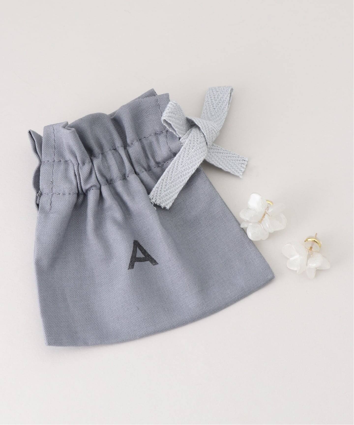 alpaca to hana/アルパカトハナ 紫陽花ピアス（ピアス（両耳用））｜La