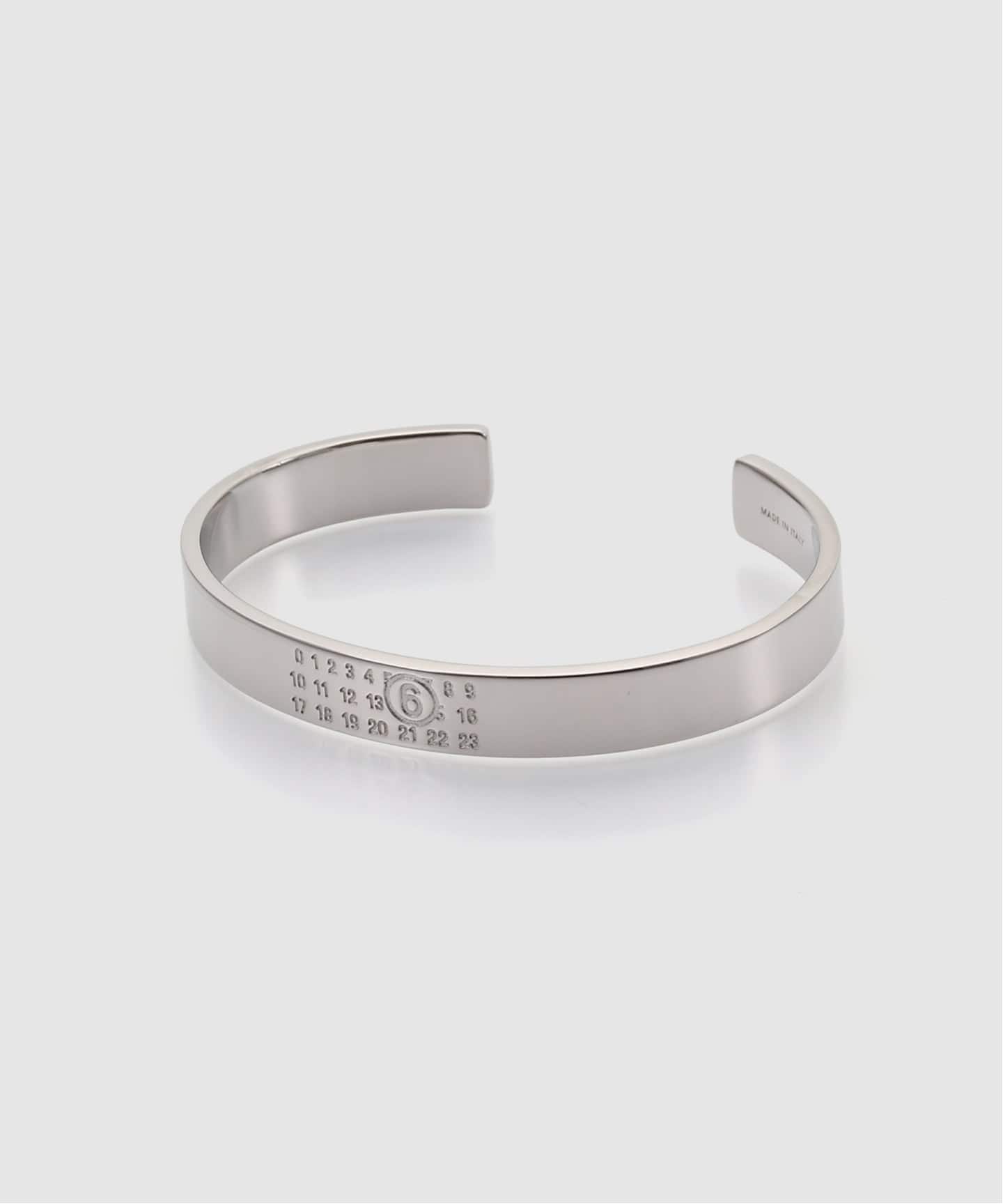 一部店舗+WEB限定》MM6 / エムエムシックス Minimal Logo 8mm cuff