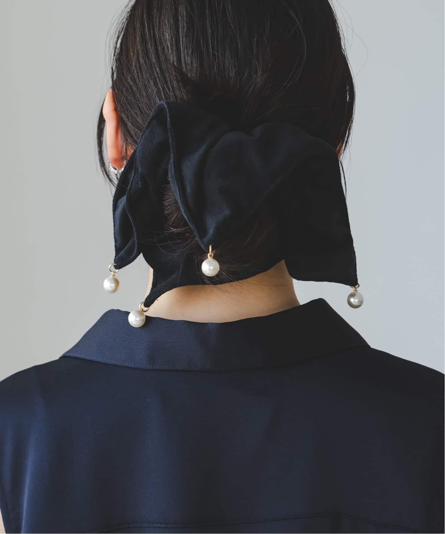 heyep / ヘイップ Beaded Flower Scrunchie（ヘアアクセサリー）｜UBY