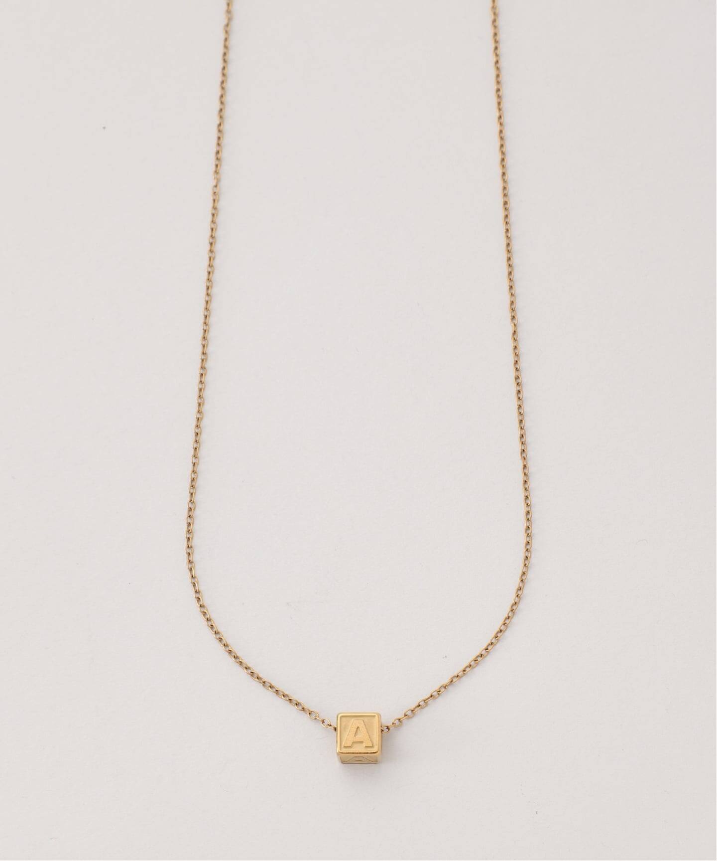 PETIT MOMENTS/プティモーメント Intial Block Necklace（ネックレス 