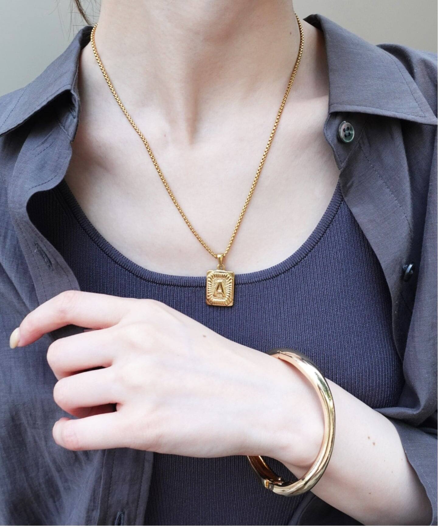 PETIT MOMENTS/プティモーメント Intial Rectangle Pendant Necklace 