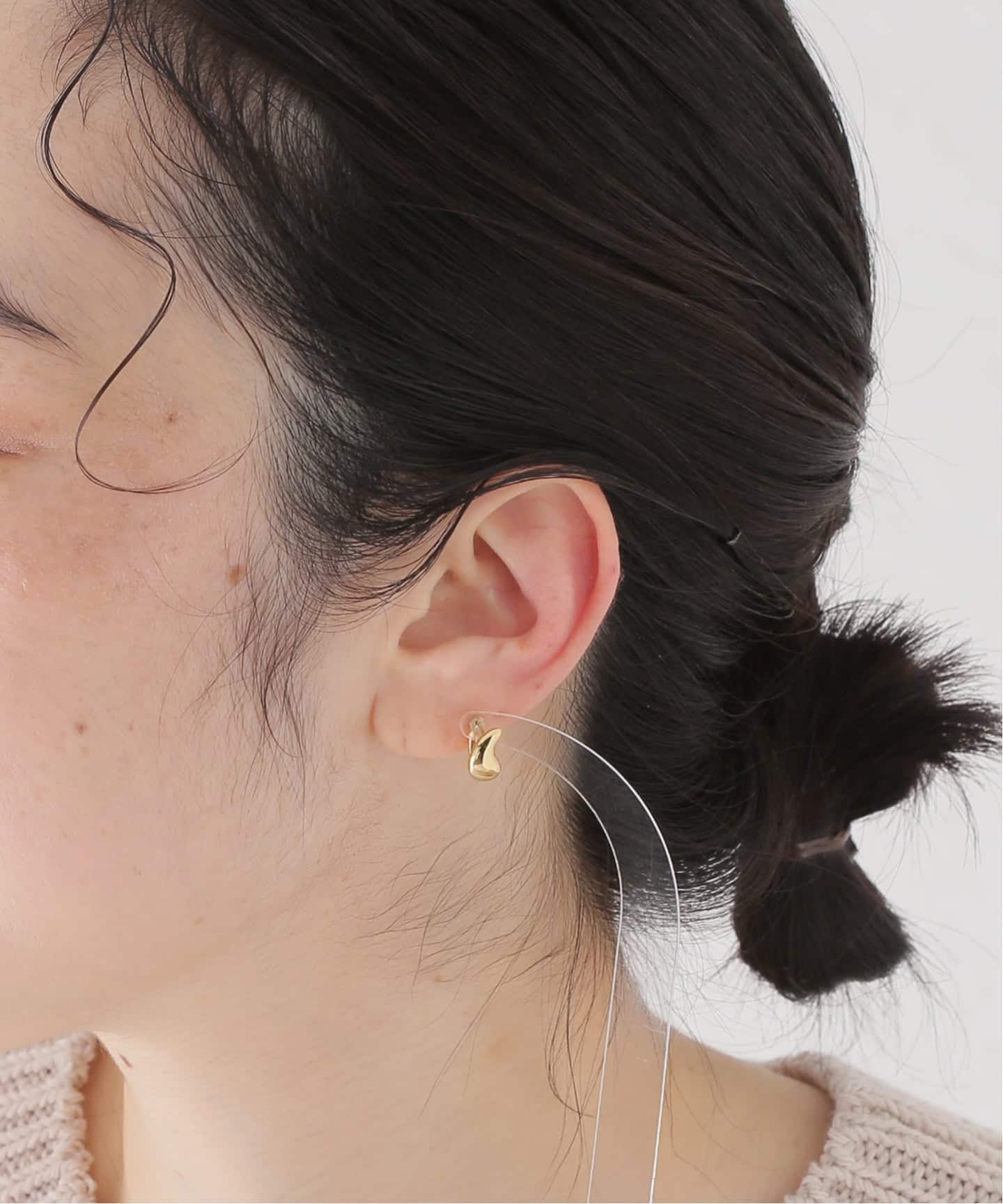 MARIA BLACK ゴールド ハートピアス 片耳用 MARIA BLACK/マリアブラック】 Sagene Trail Huggie Gold LEFT：ピアス