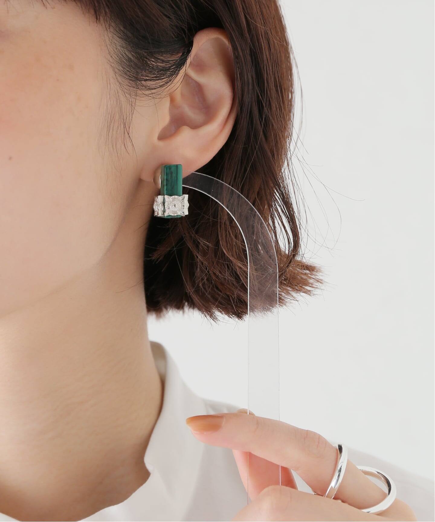 TOGA TOOトーガトゥ】Marble motif pierced earrings：ピアス（ピアス
