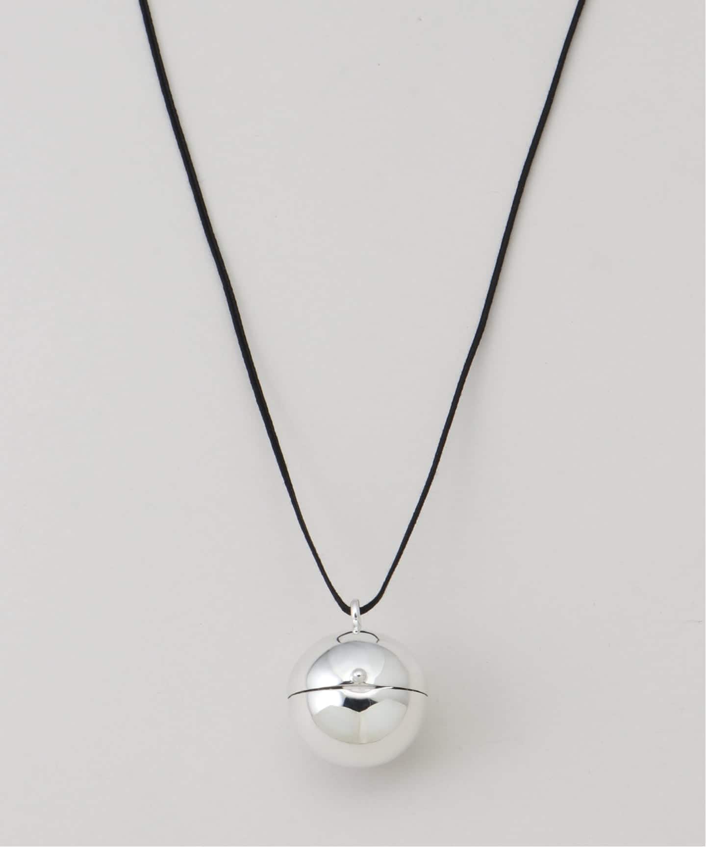 ANNIKA INEZ/ アニカ イネズ】 Large Keepsake Sphere Pendan