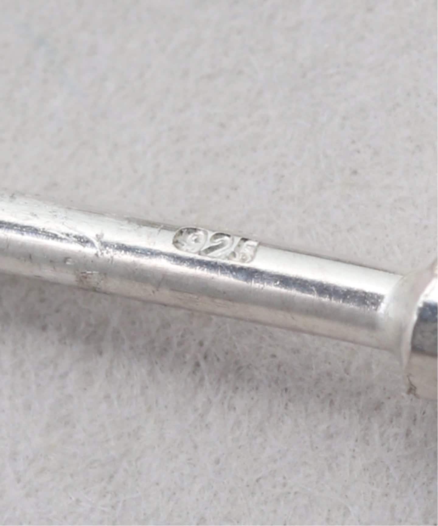 WERKSTATT:MUNCHEN】HOOP STUDS FINE HAMMER（ピアス（両耳用