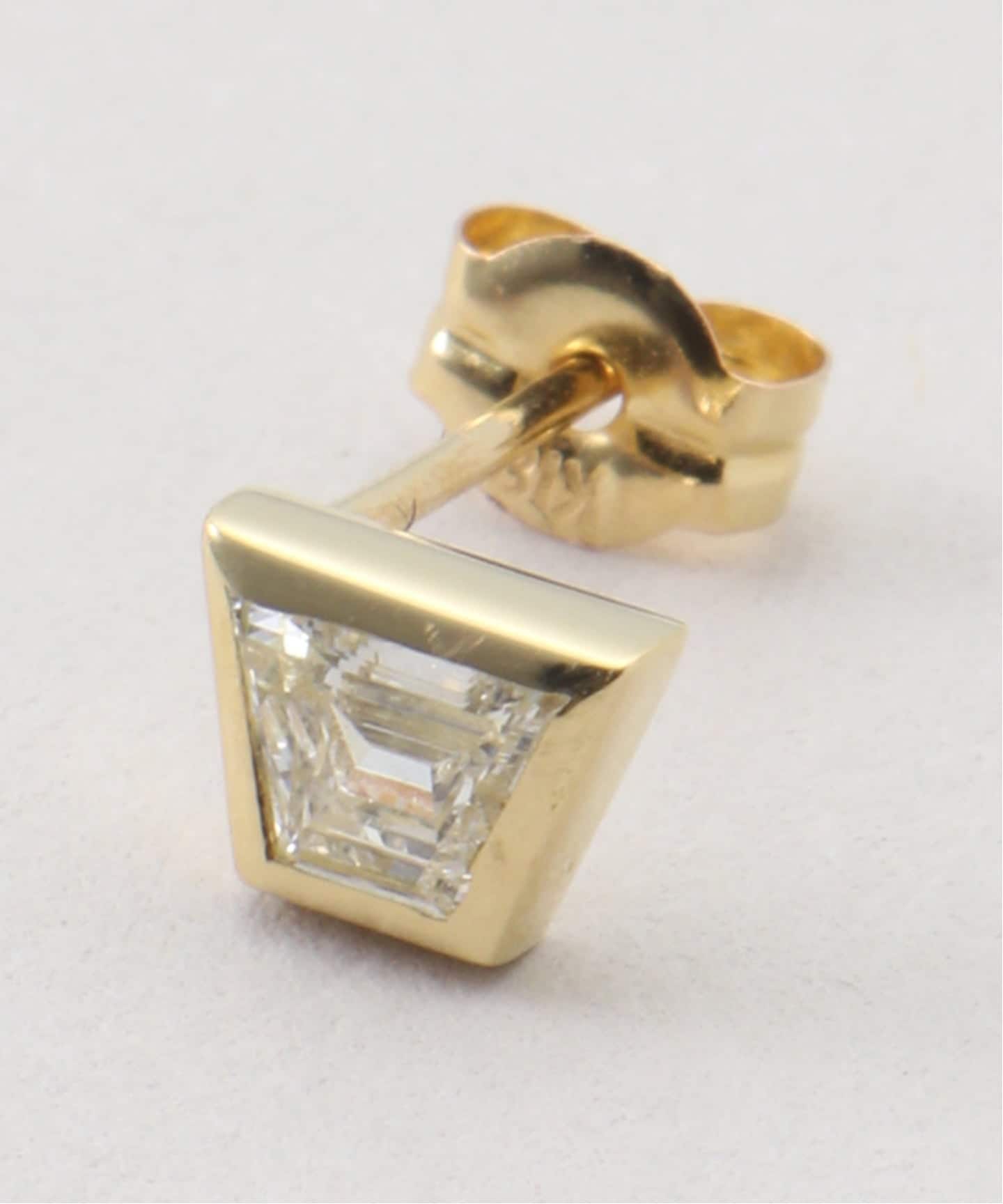 LAAINA/ラアイナ】DIAMOND EARRING（片耳のみ）0.2ct（ピアス（片耳用