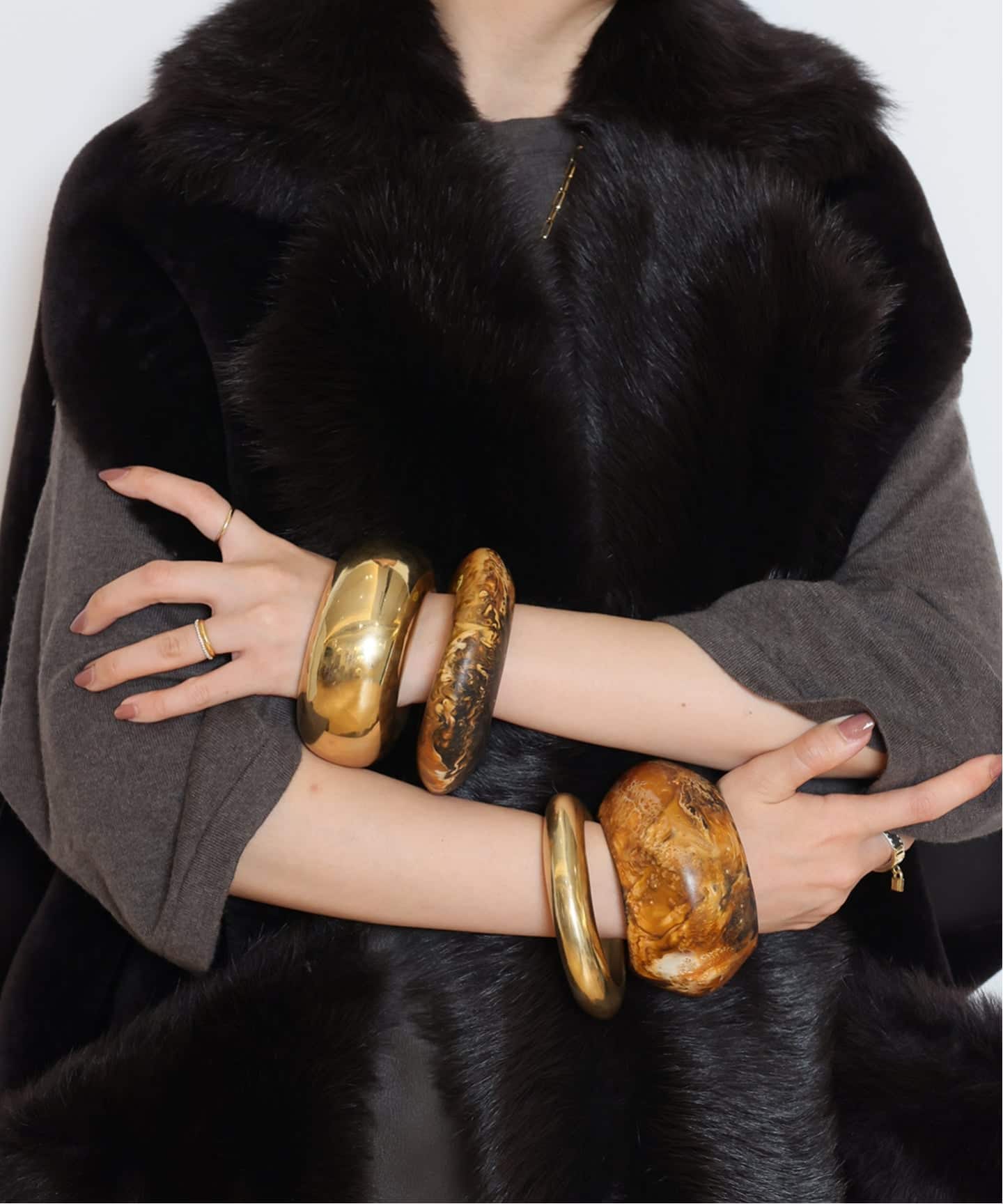 マルチブレスレット DINOSAUR DESIGNS/ダイナソーデザインズ】WIDE BOULDER BANGLE(GOLD