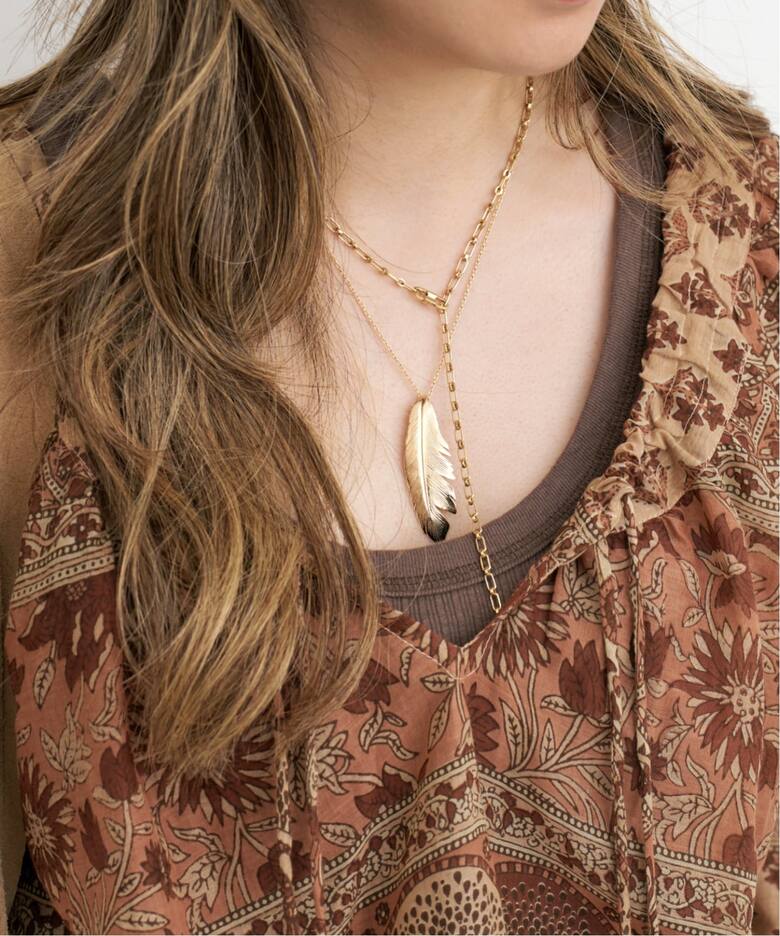 MANON JEWELRY/マノン ジュエリー】 feather pendant big thic 