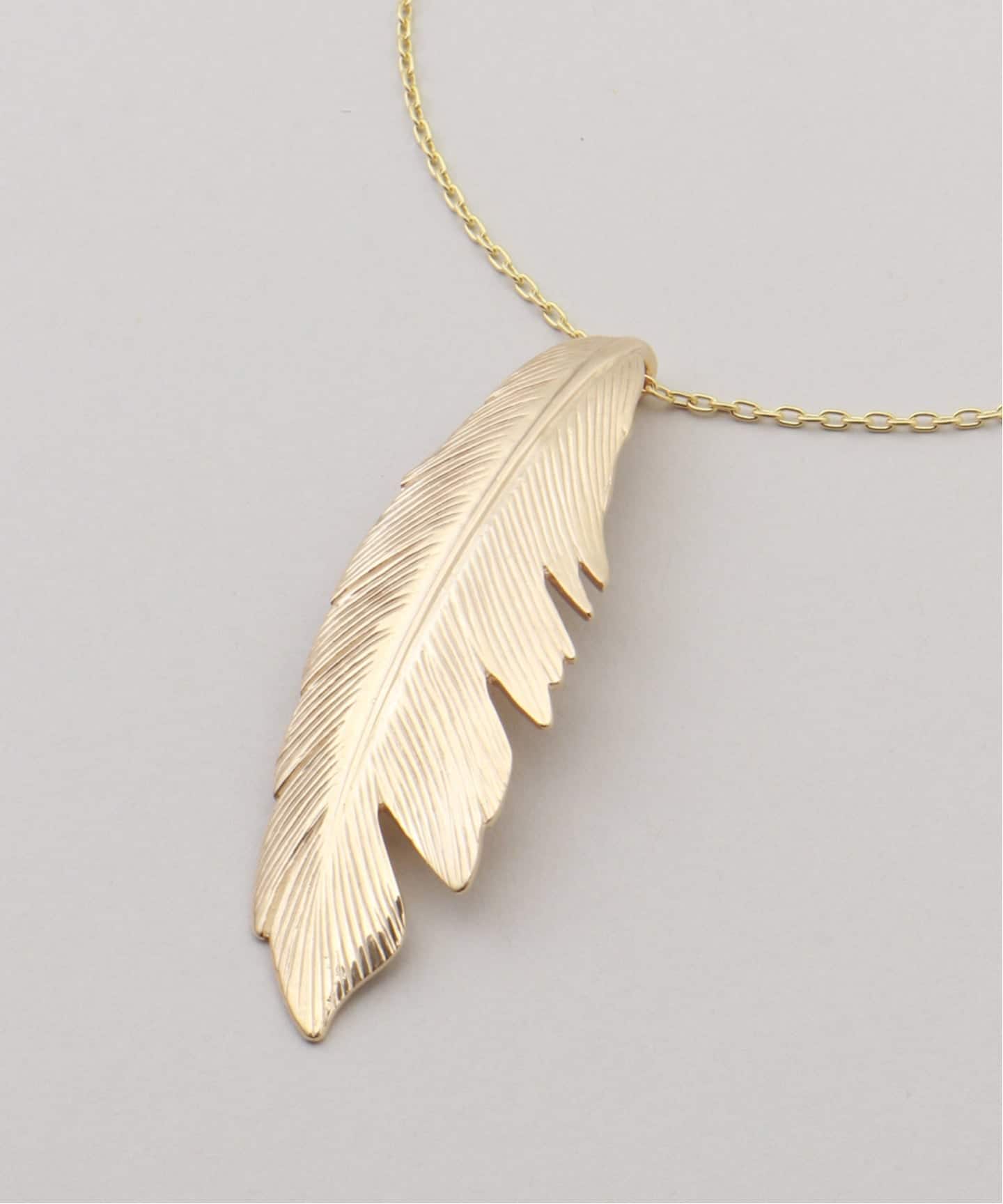 MANON JEWELRY/マノン ジュエリー】 feather pendant big thic