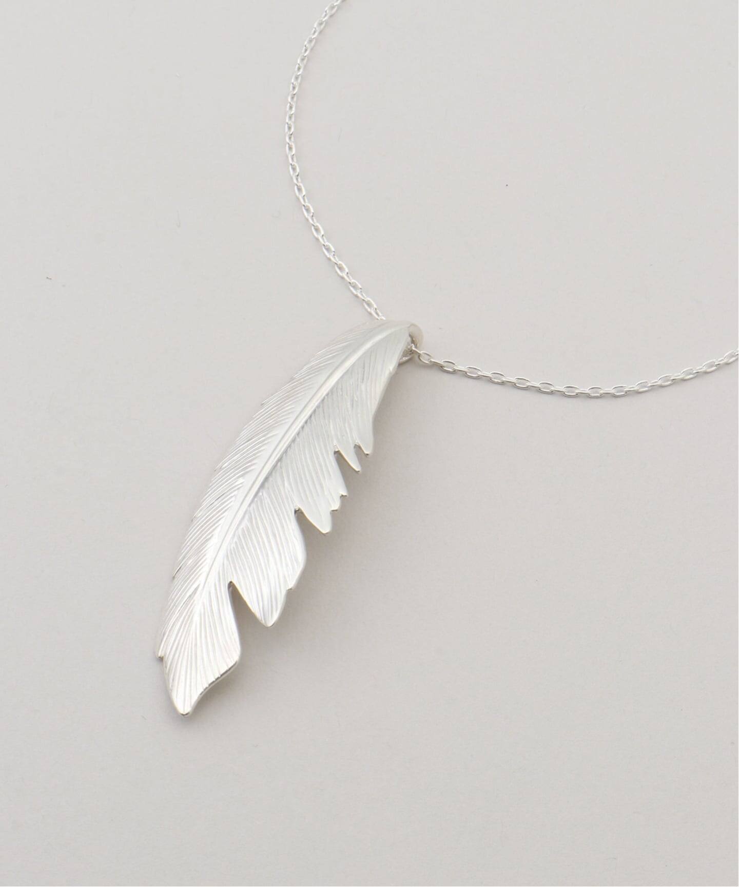 MANON JEWELRY/マノン ジュエリー】 feather pendant big thic 