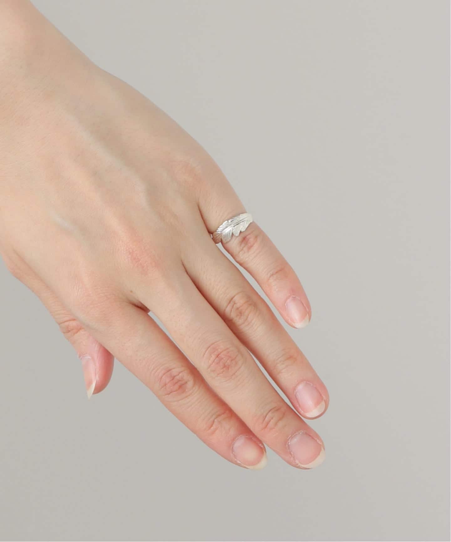 MANON JEWELRY/マノン ジュエリー】 feather pinky ring（リング）｜L