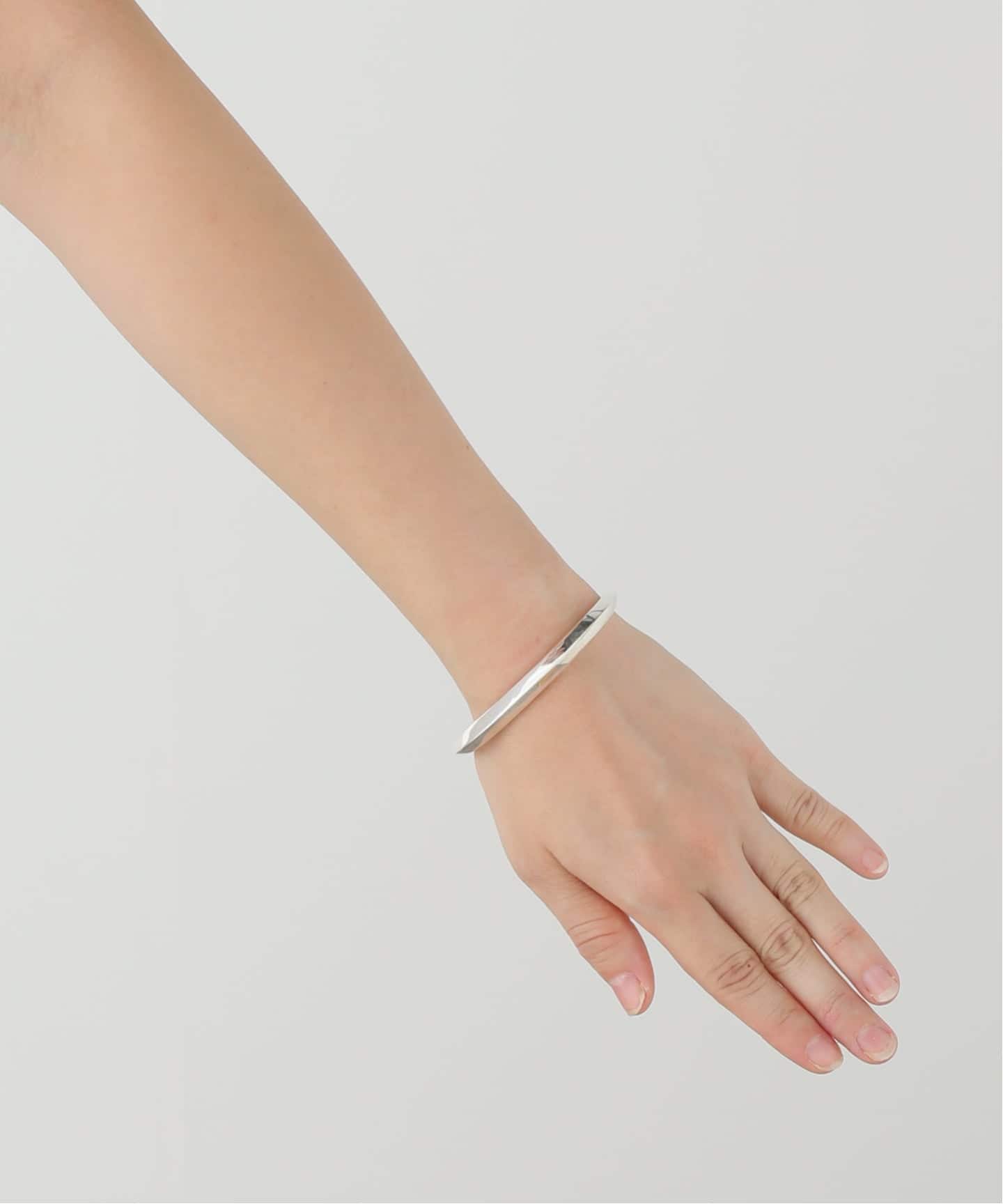 GABRIELA ARTIGAS/ガブリエラ アルティガス】 FUNG CUFF（ブレスレット