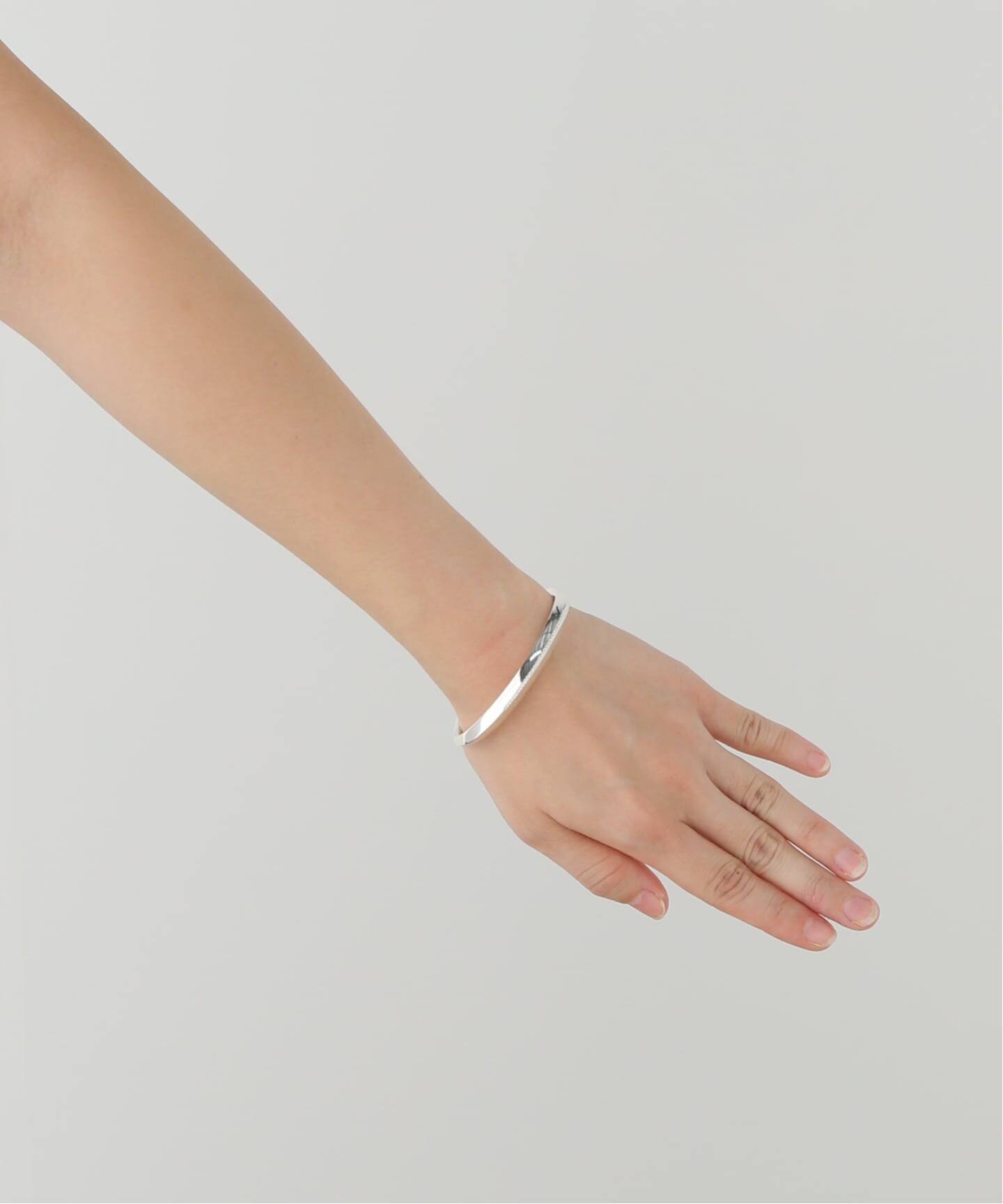GABRIELA ARTIGAS/ガブリエラ アルティガス】 FUNG CUFF PAVE