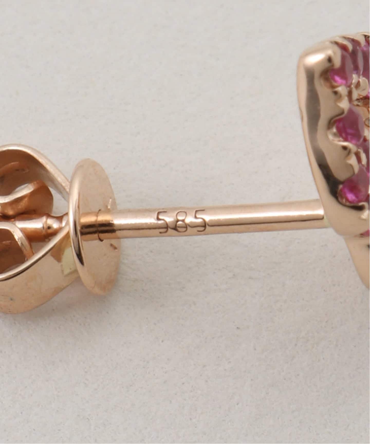 ROXANNE FIRST/ロクサンヌ ファースト】 Pink Sapphire Kiss Earring