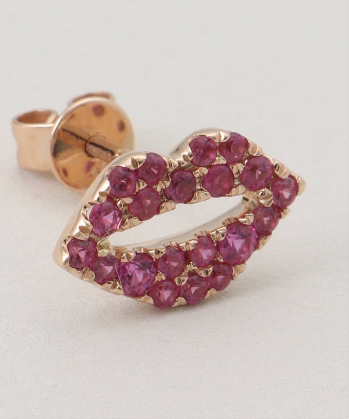 ROXANNE FIRST/ロクサンヌ ファースト】 Pink Sapphire Kiss Earring