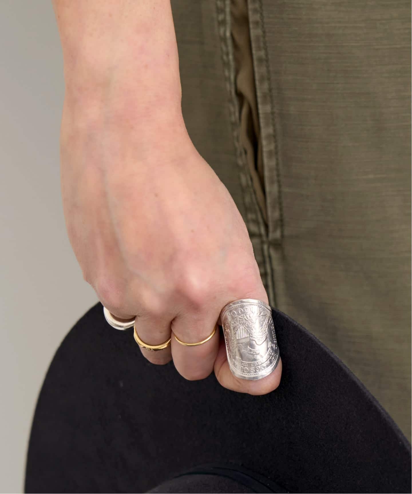 GIGI/ジジ】 Artemis Capped Bust Ring（リング）｜L'Appartement