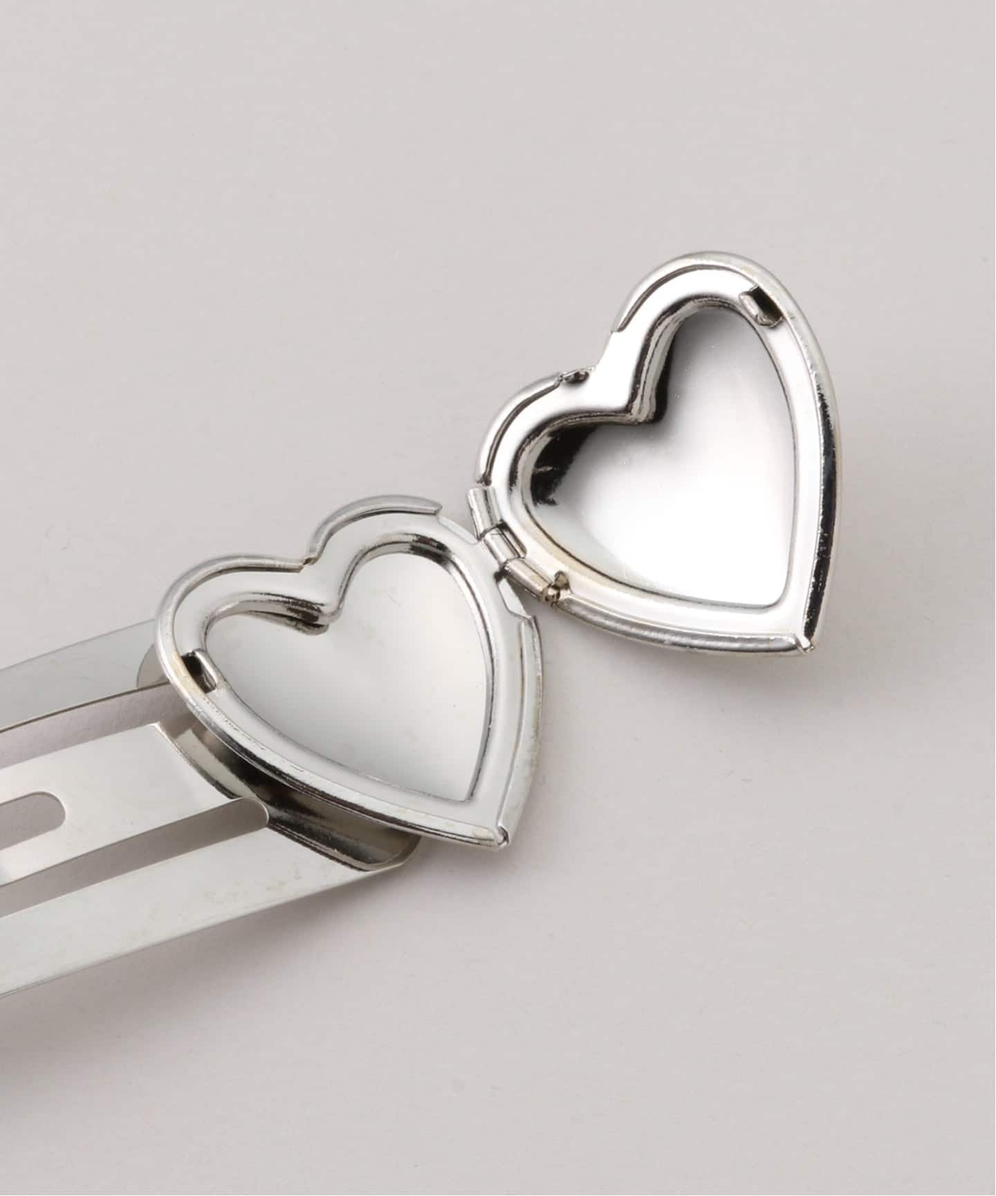 heyep/ ヘイップ Heart Locket Hair Clips（ヘアアクセサリー）｜GRISE