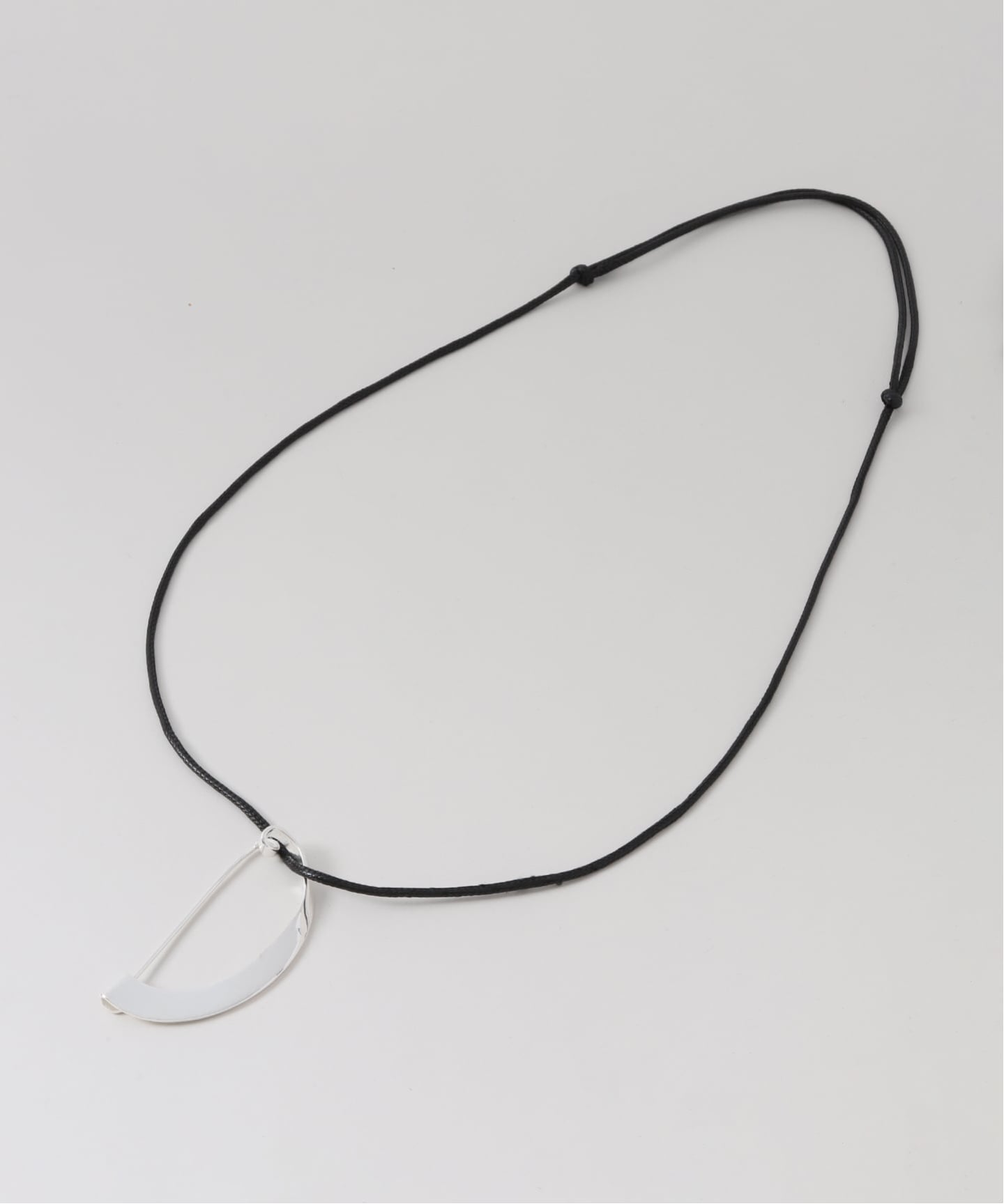 【IENA】JAMIRAY/ジャミレイMODERN CURVE PINネックレス 追加》JAMIRAY/ジャミレイ MODERN CURVE PIN NL ネックレス