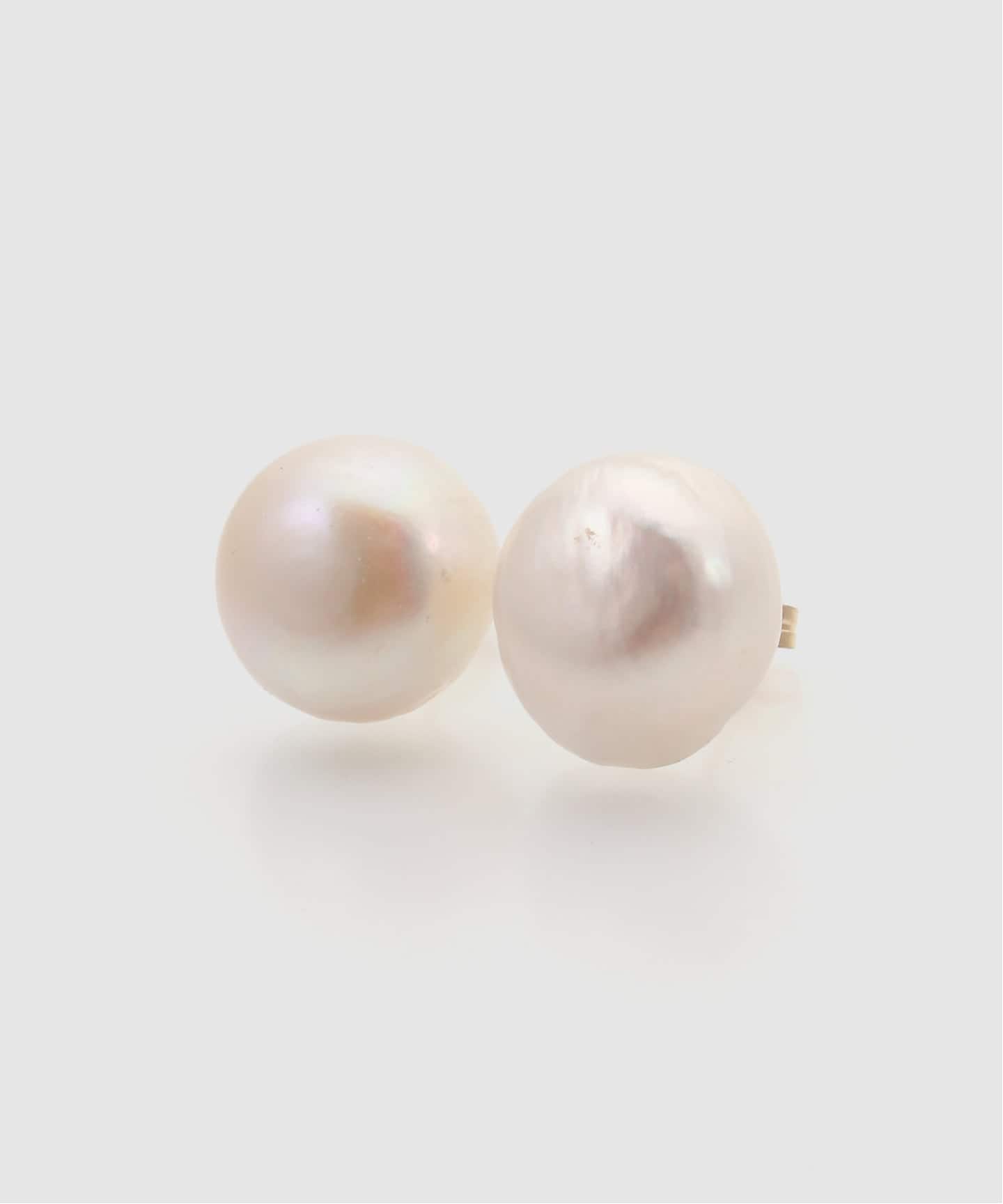 新品未使用！AGARDEN OF EDEN x IENA パールピアス　K10 GARDEN OF EDEN/ガーデン オブ エデン Button Pearl pirce ピアス(両耳