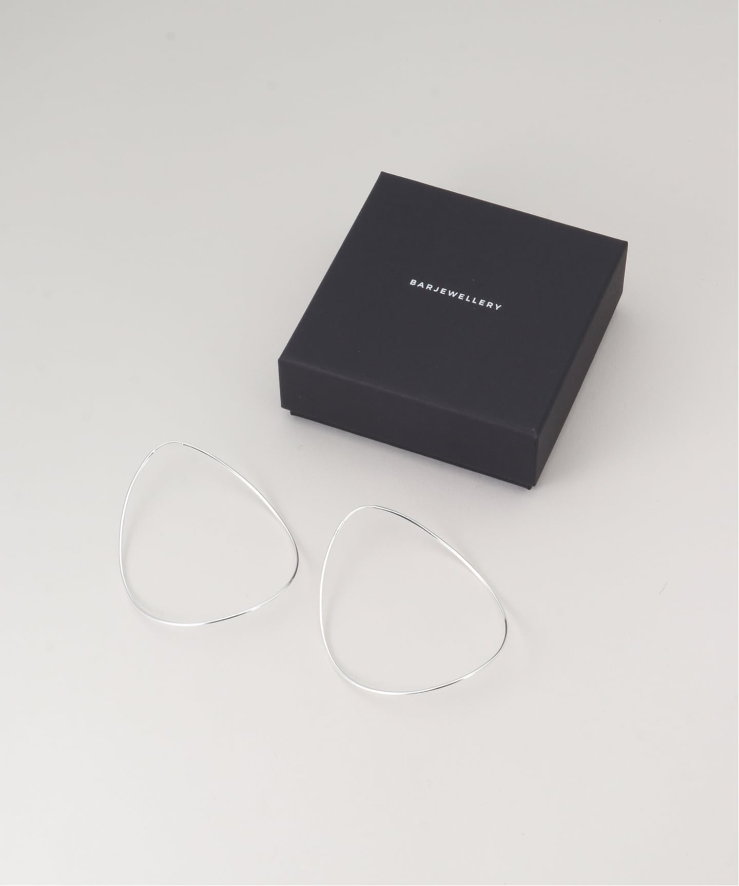 BAR jewellery/バー ジュエリー SILHOUETTE ピアス SILEA-82S（ピアス