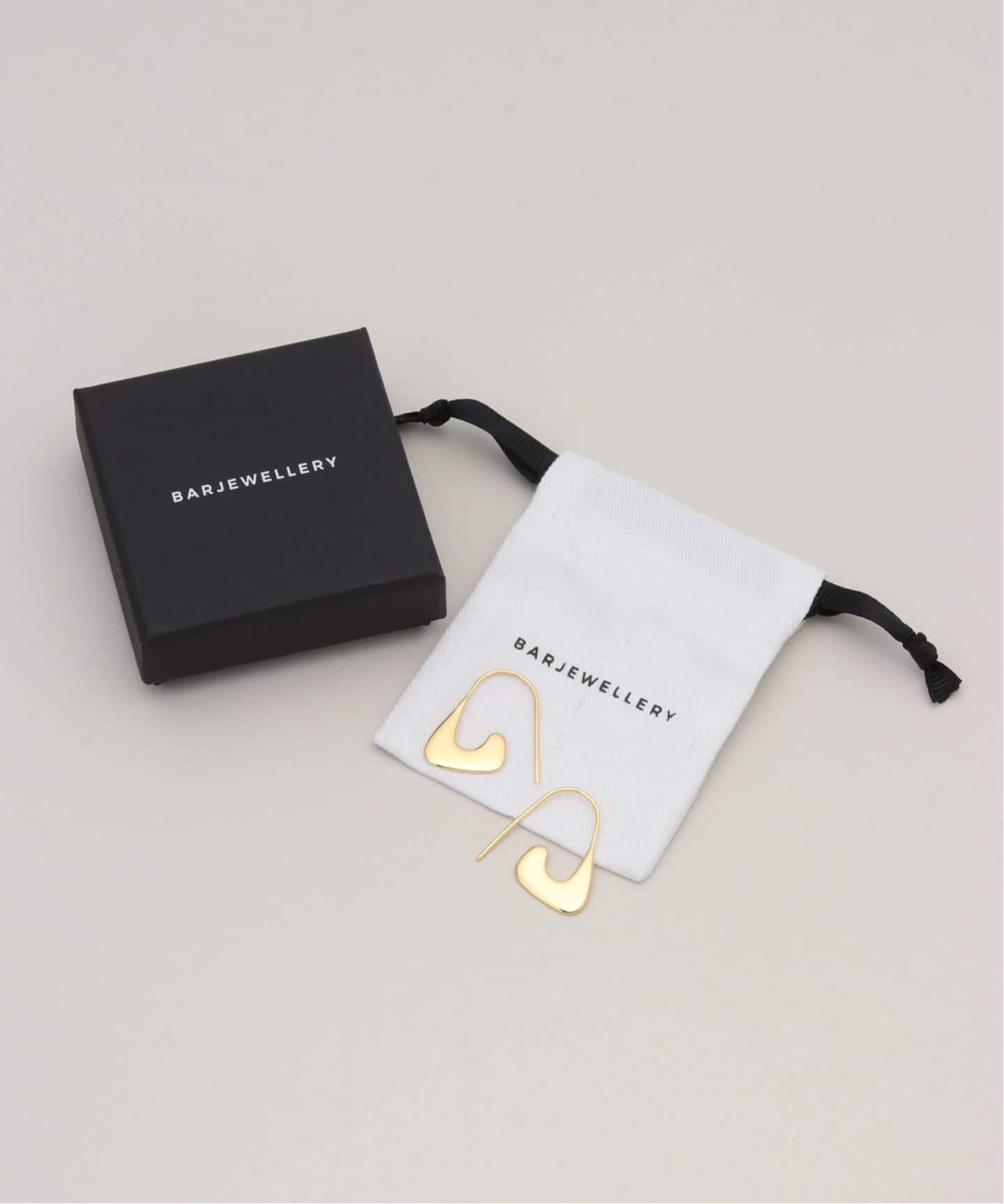 BARJEWELLERY Curb ゴールドカーブピアス　バージュエリー　925 BAR Jewellery / バージュエリー CURB ピアス(両耳用)（ピアス（両耳用