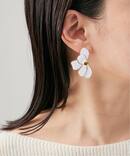 《予約》MERAKI メラキ フラワーモチーフピアス 3061560013