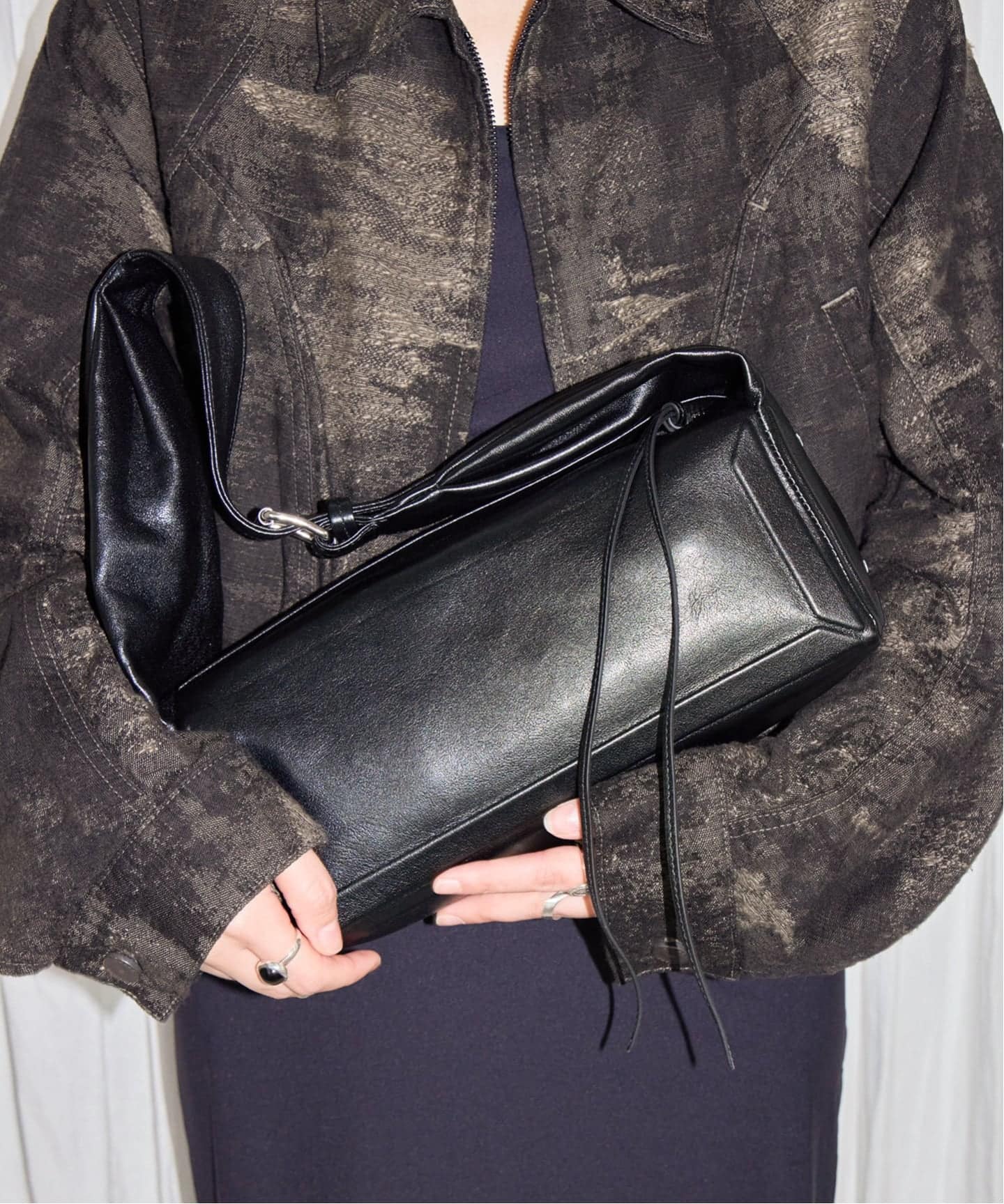 MAISON MARGIELA BOXBAG EASTWEST MEDIUM SB1ZH0009-P8982：バッグ