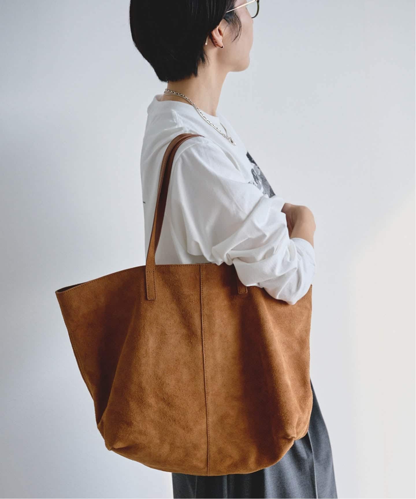The Bagmati スウェードビッグトートバッグ（ショルダーバッグ