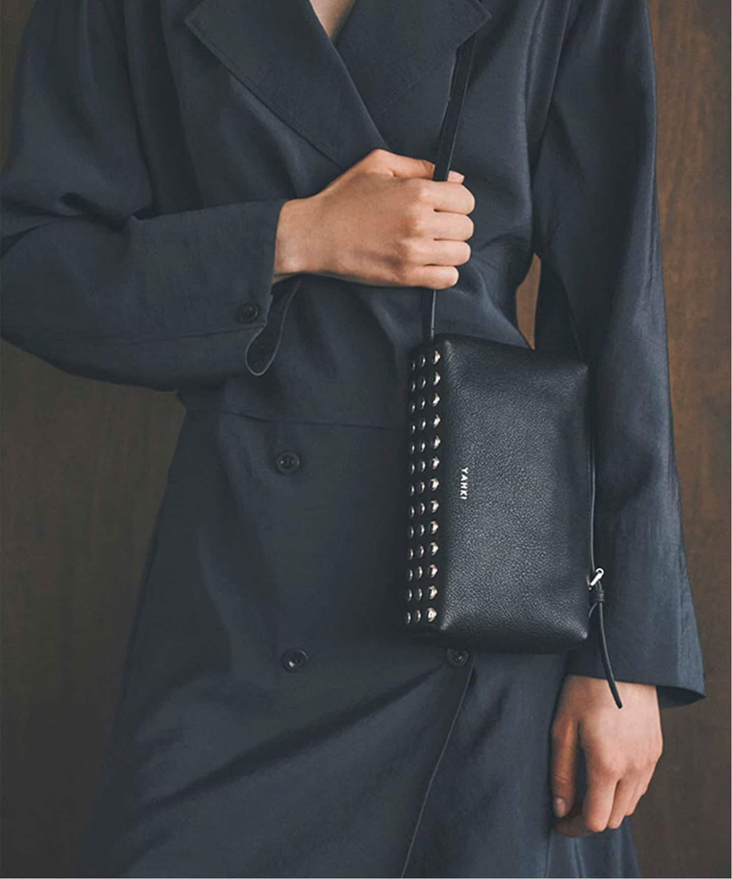 YAHKI ヤーキ レザー スタッズ ショルダーバッグ ブラック YAHKI LEATHER スタッズショルダーバッグ（ショルダーバッグ）｜BOICE