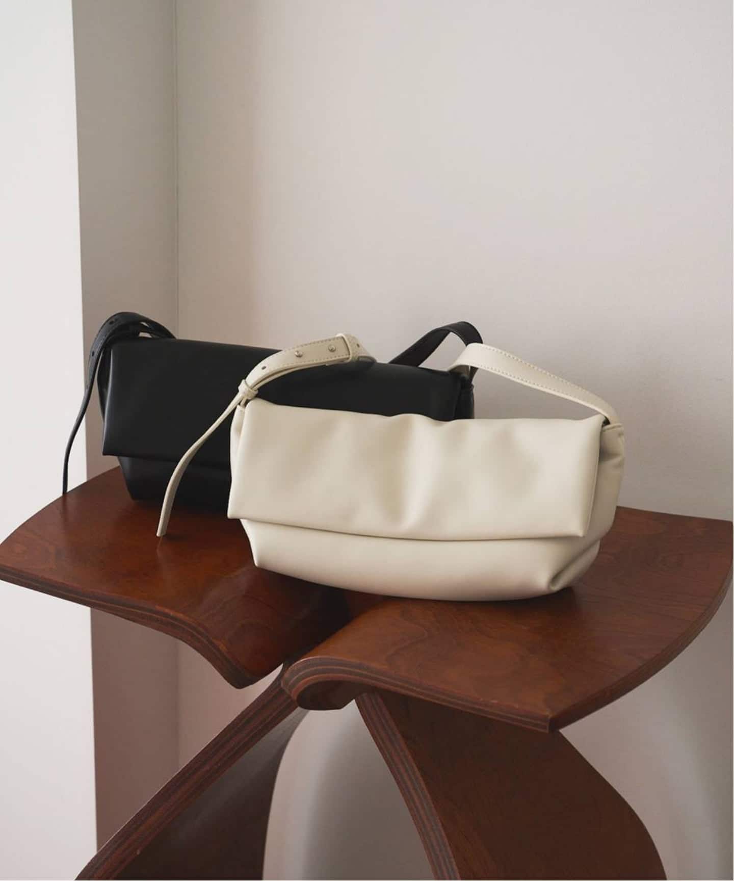 anuke Ecoleather Wrap Bag（ショルダーバッグ）｜BOICE FROM