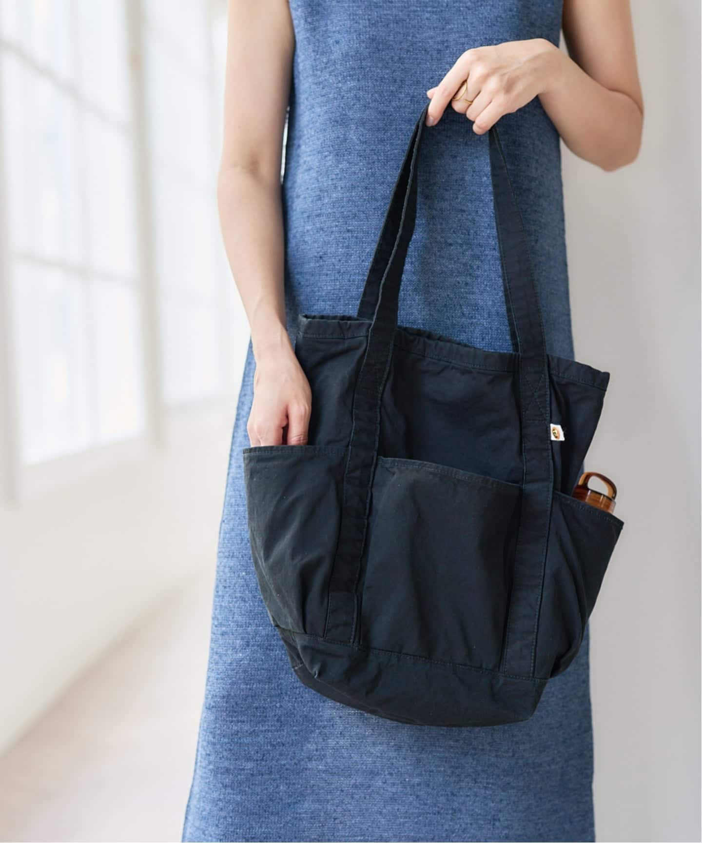 ☆値下げ☆ 完売！新品未使用 Master&Co. 別注マルチポケットトート M 追加》MASTER&Co. 別注 TOTE BAGマルチポケット（トートバッグ