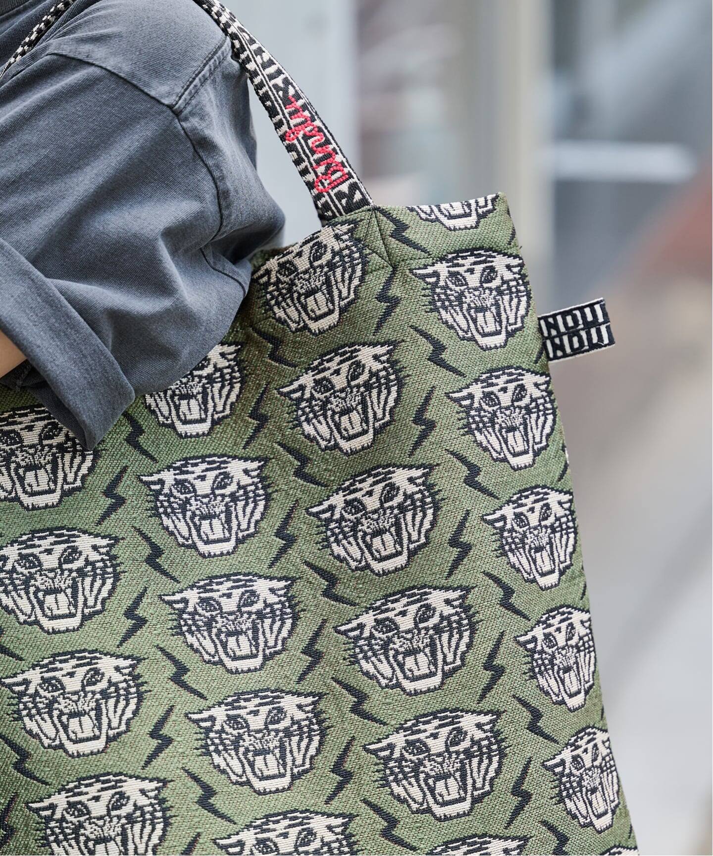 BINDU Lightning Tiger Jacquard Tote Bag（トートバッグ）｜BOICE 