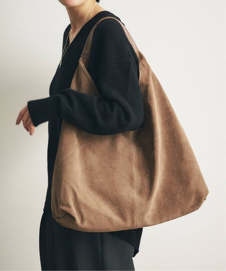 AULENTTI スウェードトライアングルバッグ（ショルダーバッグ）｜BOICE 