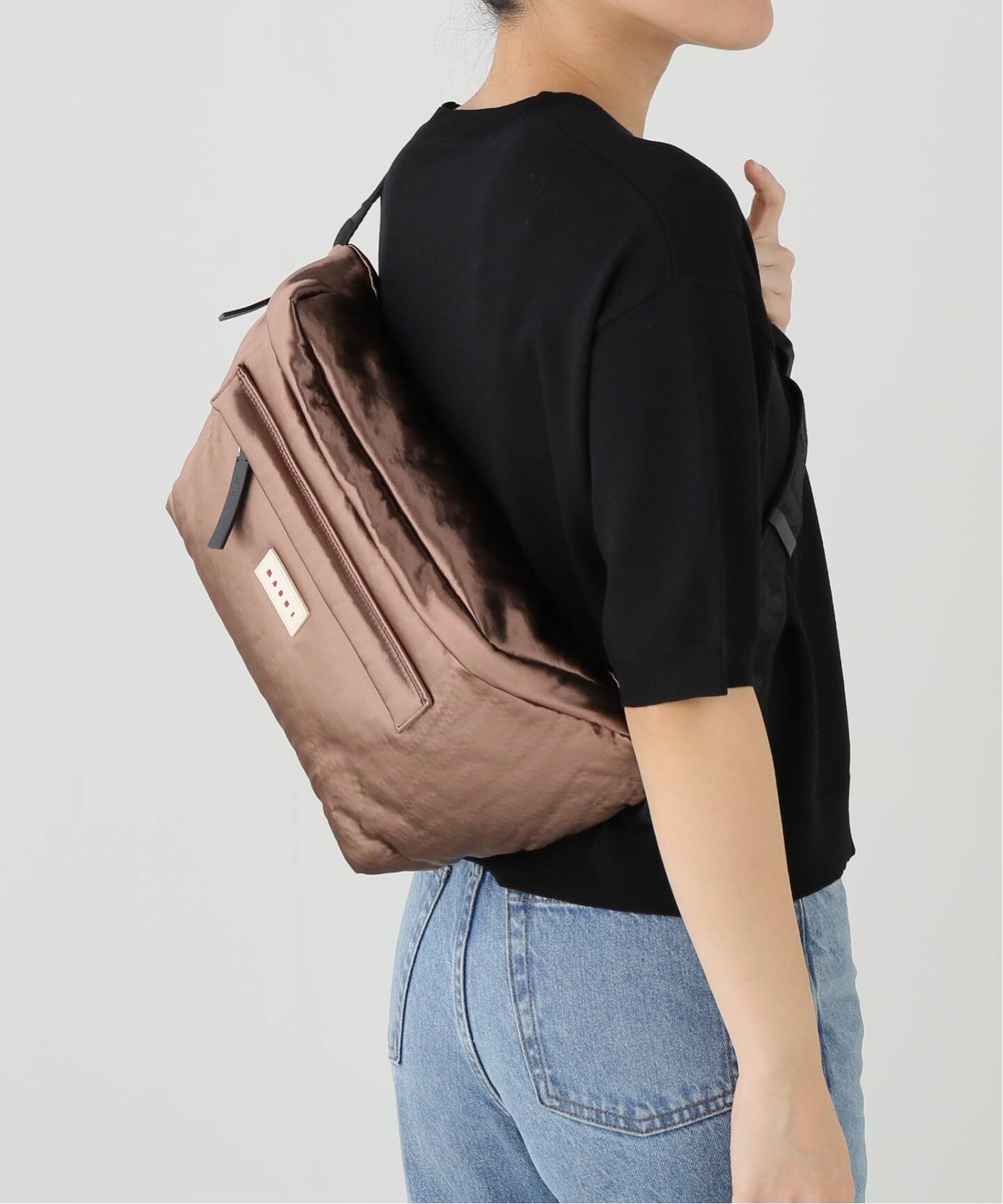 MARNI Grand-Place⭐︎様 一部店舗+WEB限定》MARNI / マルニ MARSUPIO LARGE（メッセンジャー