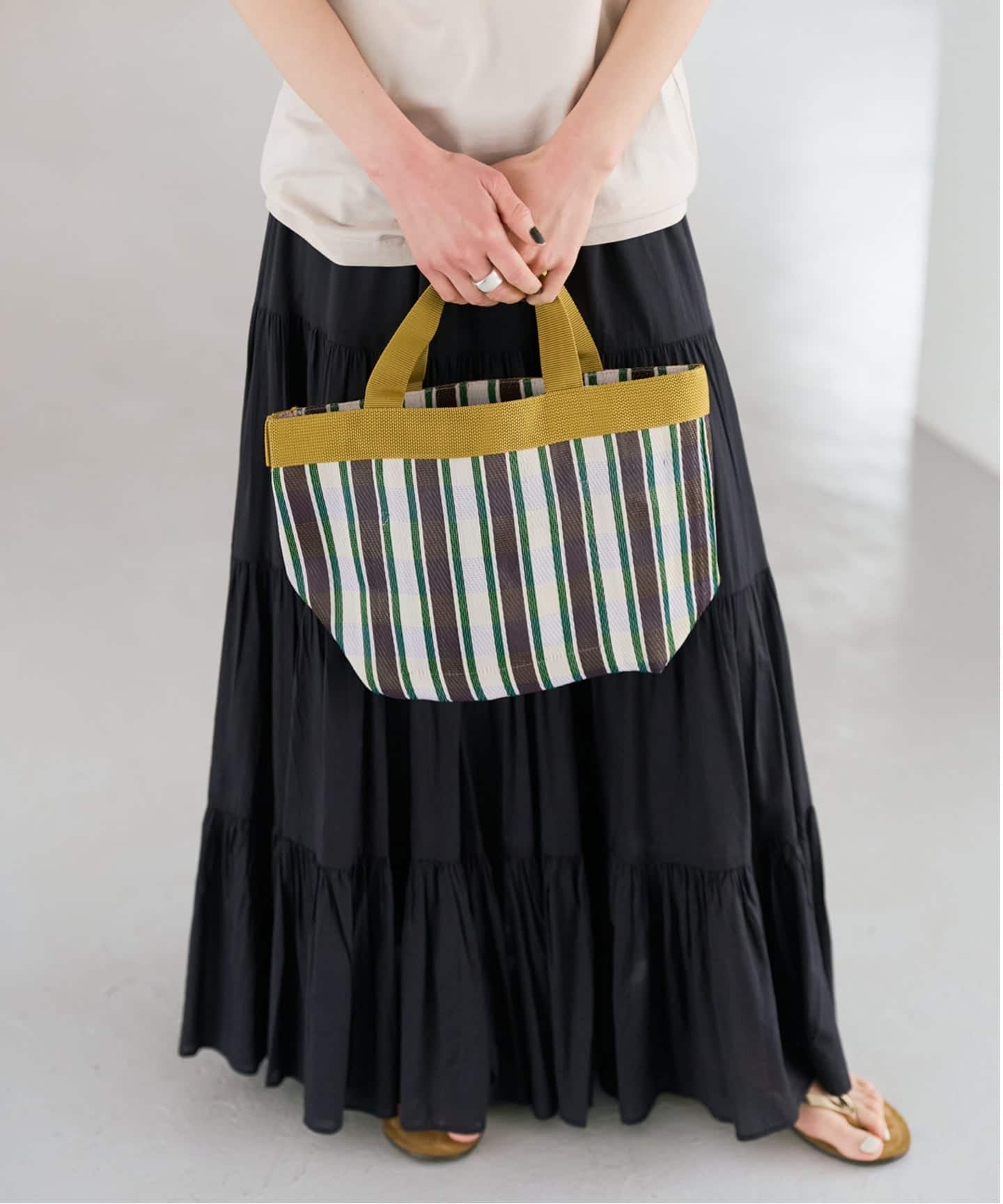 ne Quittez pas / ヌキテパ Multi Stripe Mesh Small Bag