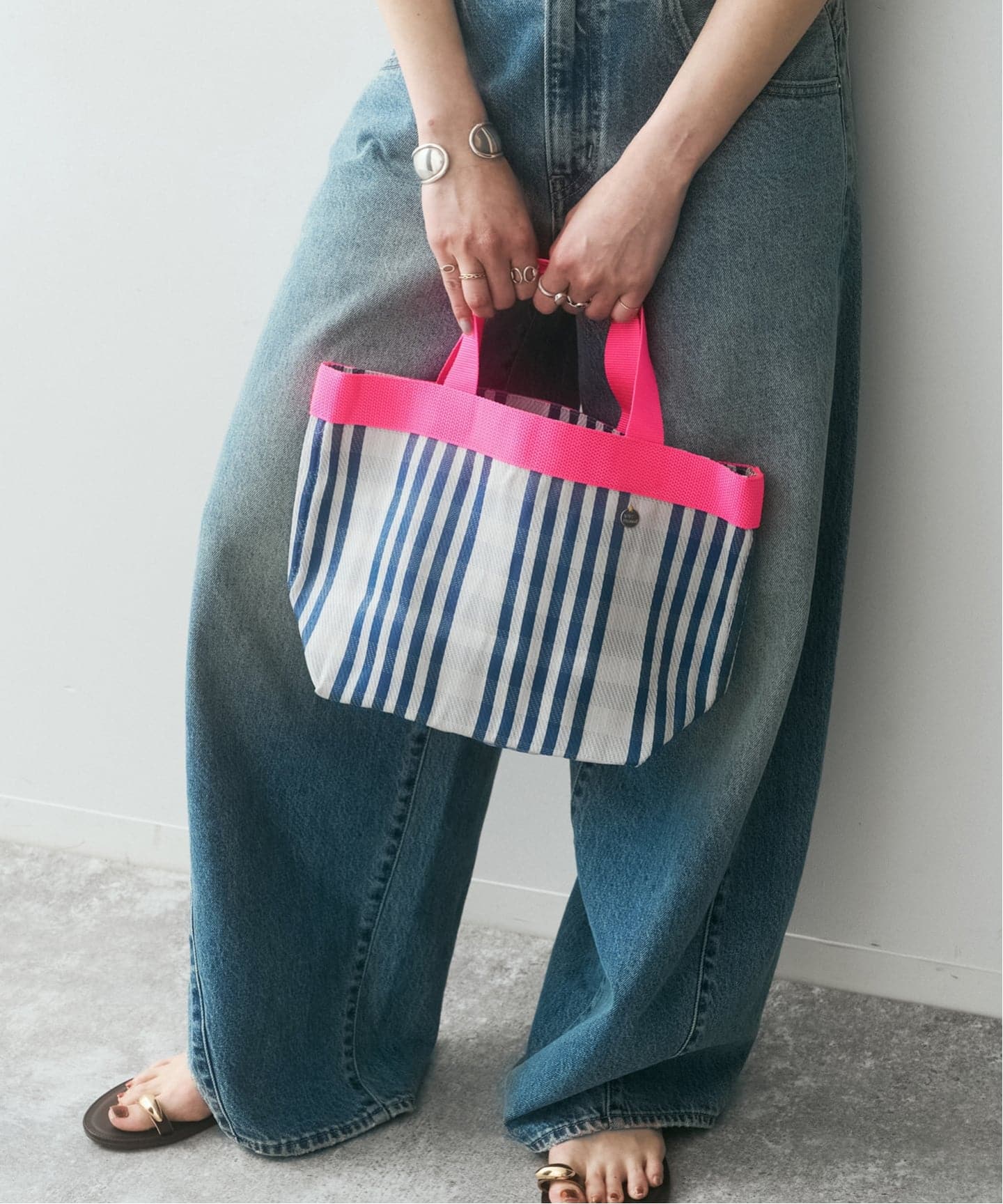 ne Quittez pas / ヌキテパ Multi Stripe Mesh Small Bag