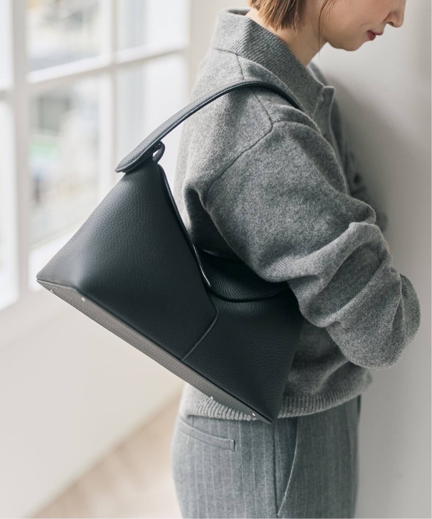 一部店舗+WEB限定》VASIC / ヴァジック Noa Mini（ショルダーバッグ 