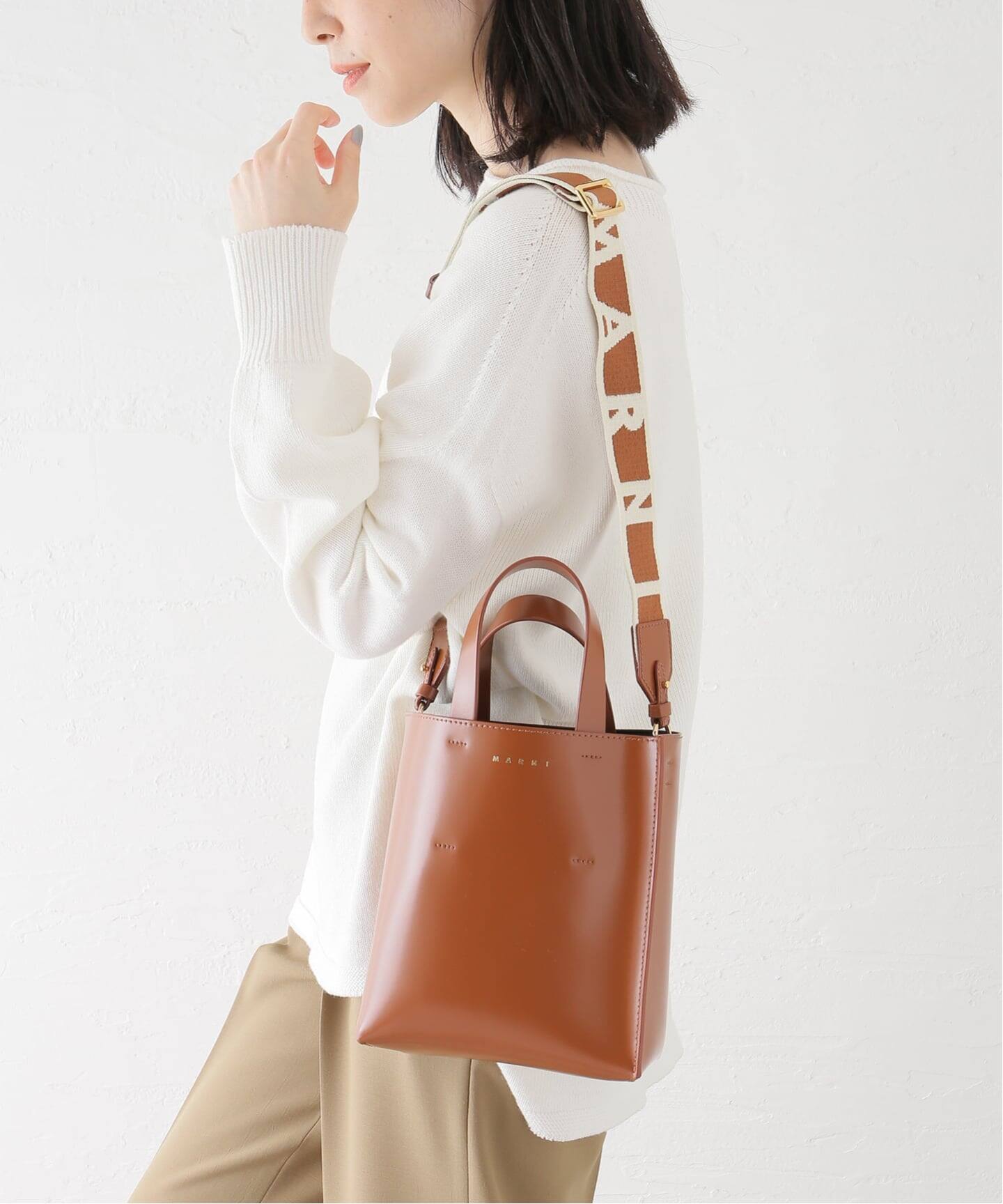 【新品】MARNI 19SS マルニ レザー バケツバック キャメルxレッド 新品】MARNI 19SS マルニ レザー バケツバック キャメルxレッド 【公式