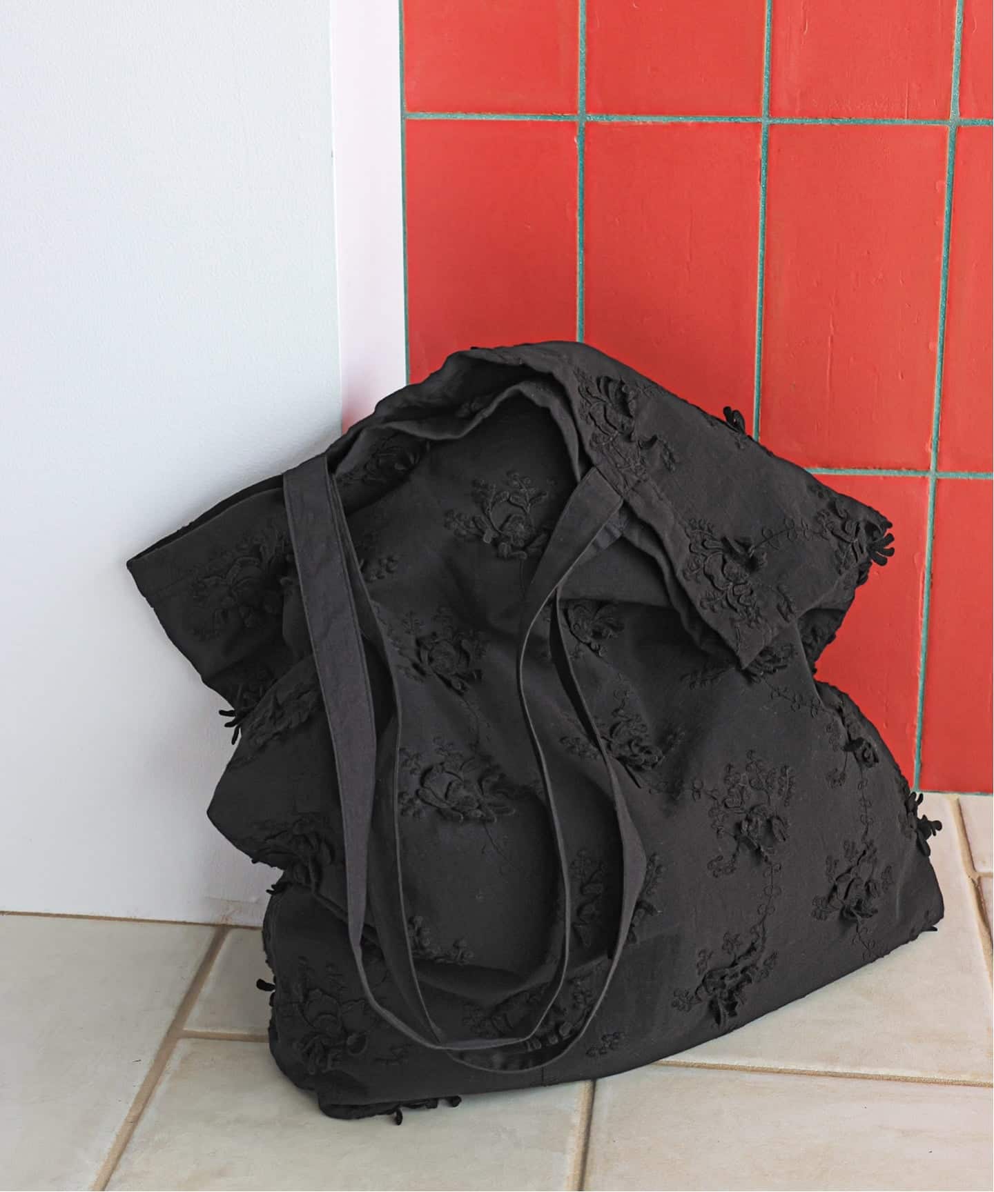 予約》crinkle crinkle crinkle 別注3D embroidery TOTE*（トート