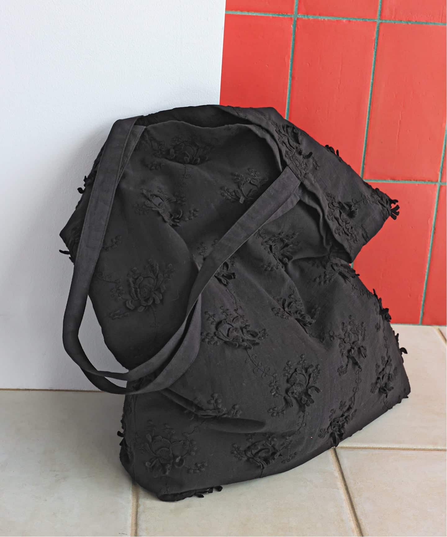 予約》crinkle crinkle crinkle 別注3D embroidery TOTE*（トート