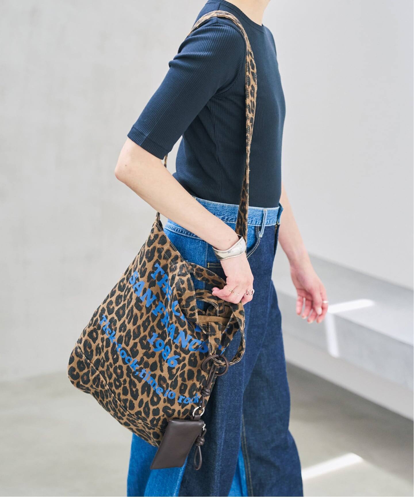 WEB限定 / 追加3》別注 CONTROL FREAK WASHED LOGOトート ミニポーチ
