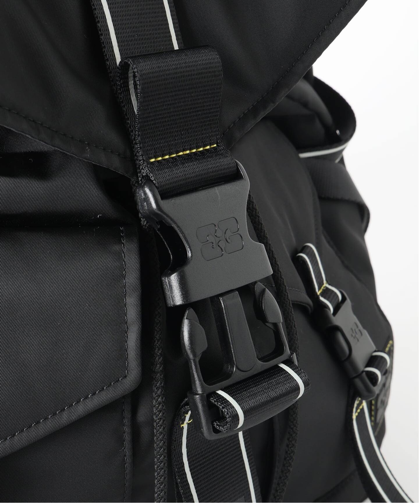 新宿・WEB限定 》GANNI / ガニーRe-Tech Sport Nylon Backpack（バック