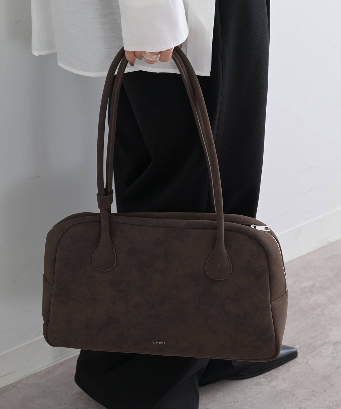 STAND OIL / スタンドオイル】Momo Bag Large（ショルダーバッグ）｜U