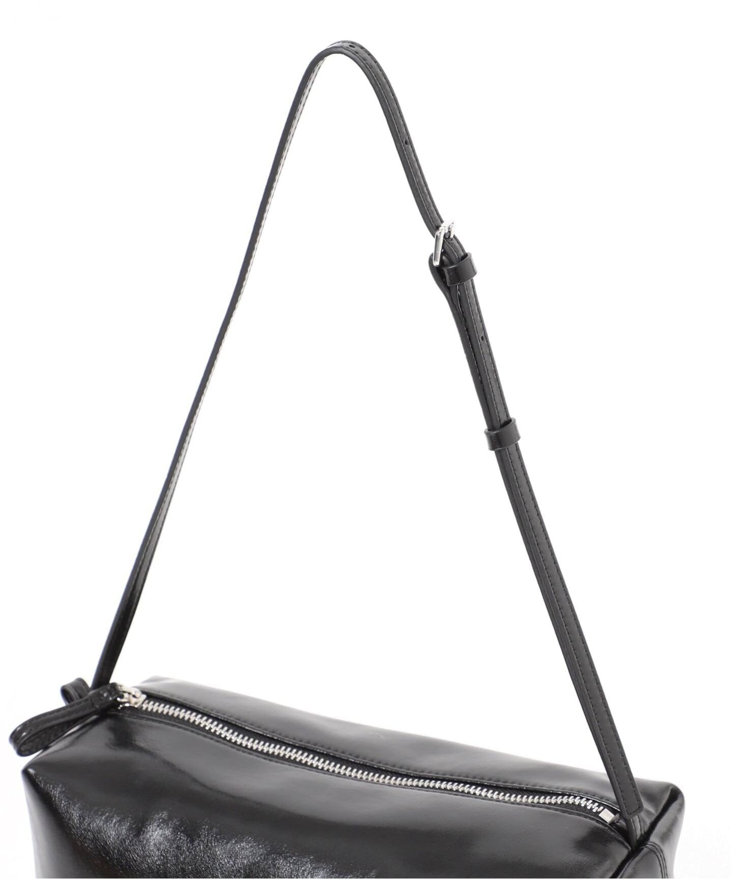 rikoさま LOW CLASSIC＊CARAMEL BOX BAG BLACK LOW CLASSIC】CARAMEL BOX BAG☆人気 24SS☆バッグ (LOW CLASSIC